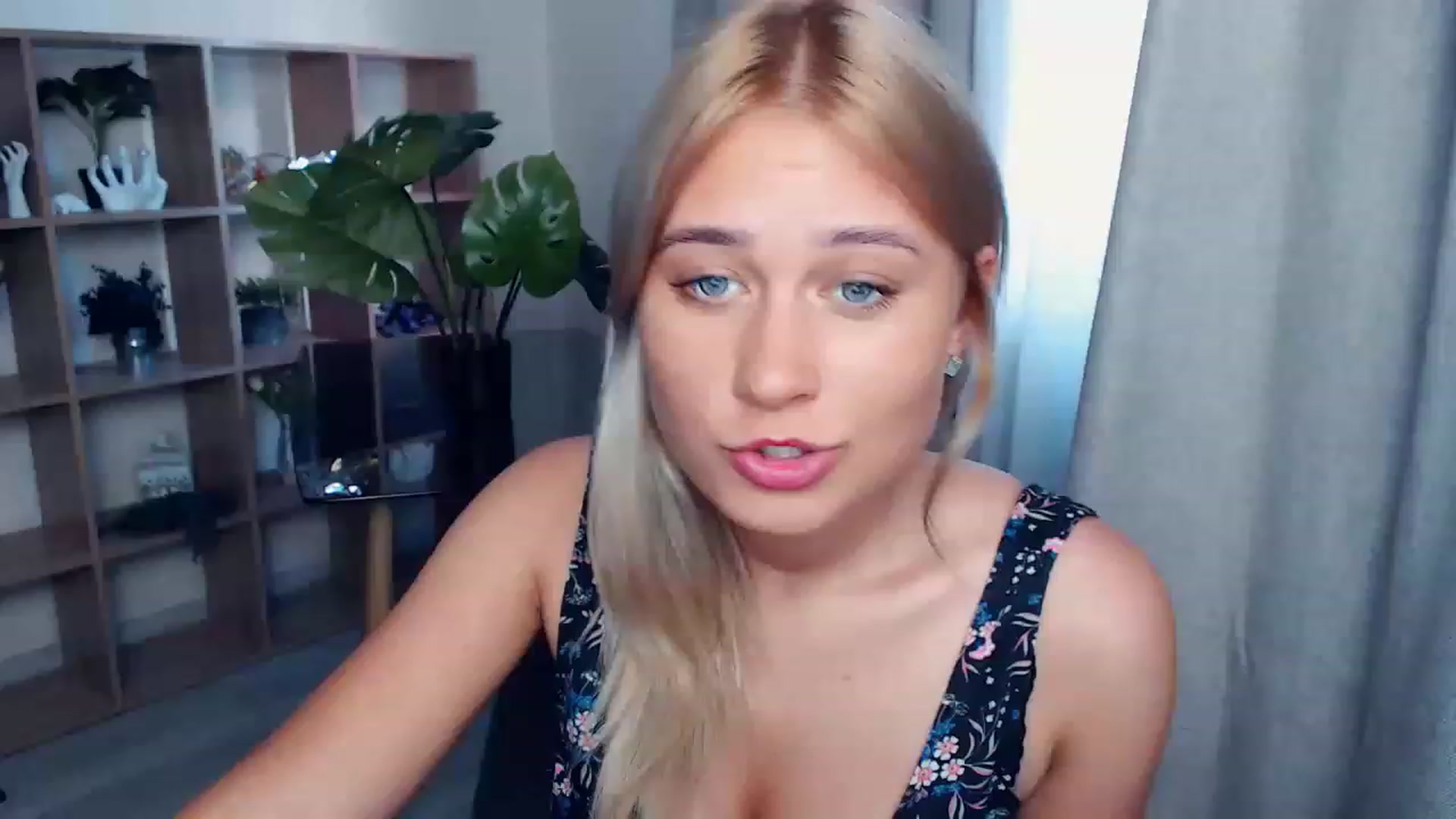 Gallery image thumbnail from Kukla_kolduna's myfreecams stream on, 08/14/2023, 16:28 image 17 of 20