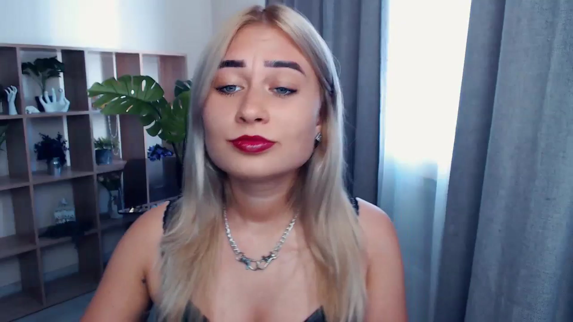 Gallery image thumbnail from Kukla_kolduna's myfreecams stream on, 08/17/2023, 14:19 image 5 of 20