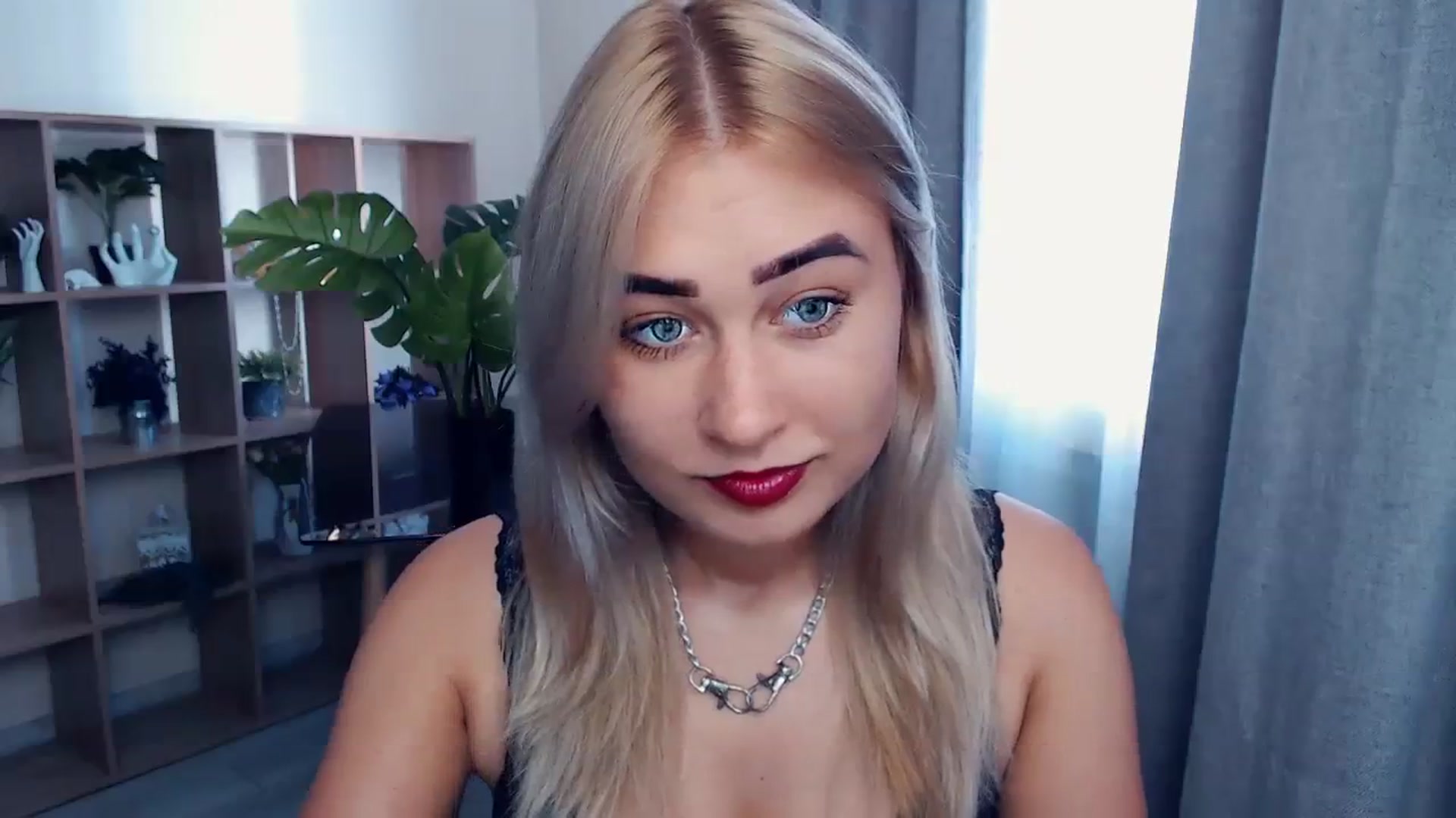 Gallery image thumbnail from Kukla_kolduna's myfreecams stream on, 08/17/2023, 14:19 image 3 of 20