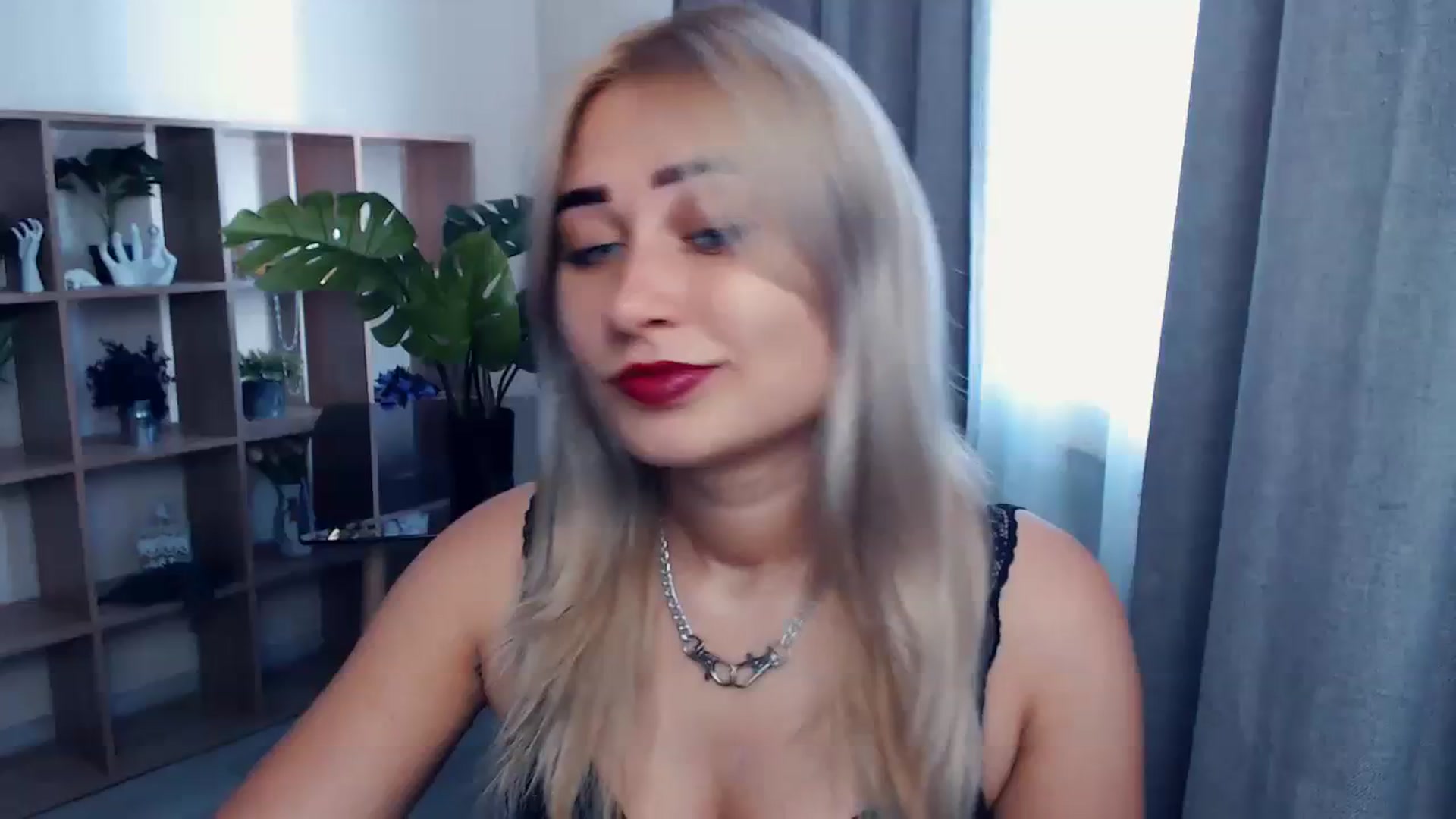 Gallery image thumbnail from Kukla_kolduna's myfreecams stream on, 08/17/2023, 14:19 image 1 of 20
