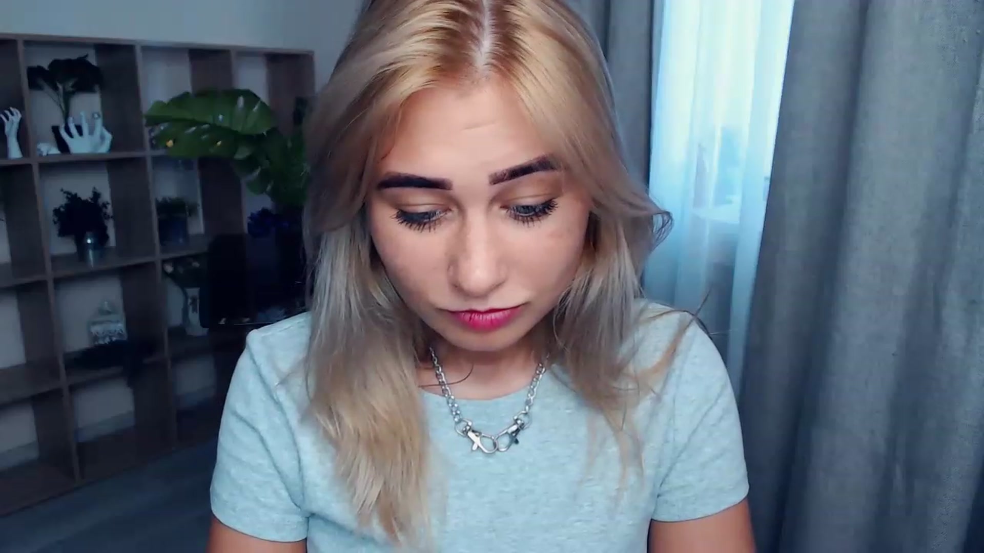 Gallery image thumbnail from Kukla_kolduna's myfreecams stream on, 08/17/2023, 16:51 image 19 of 20