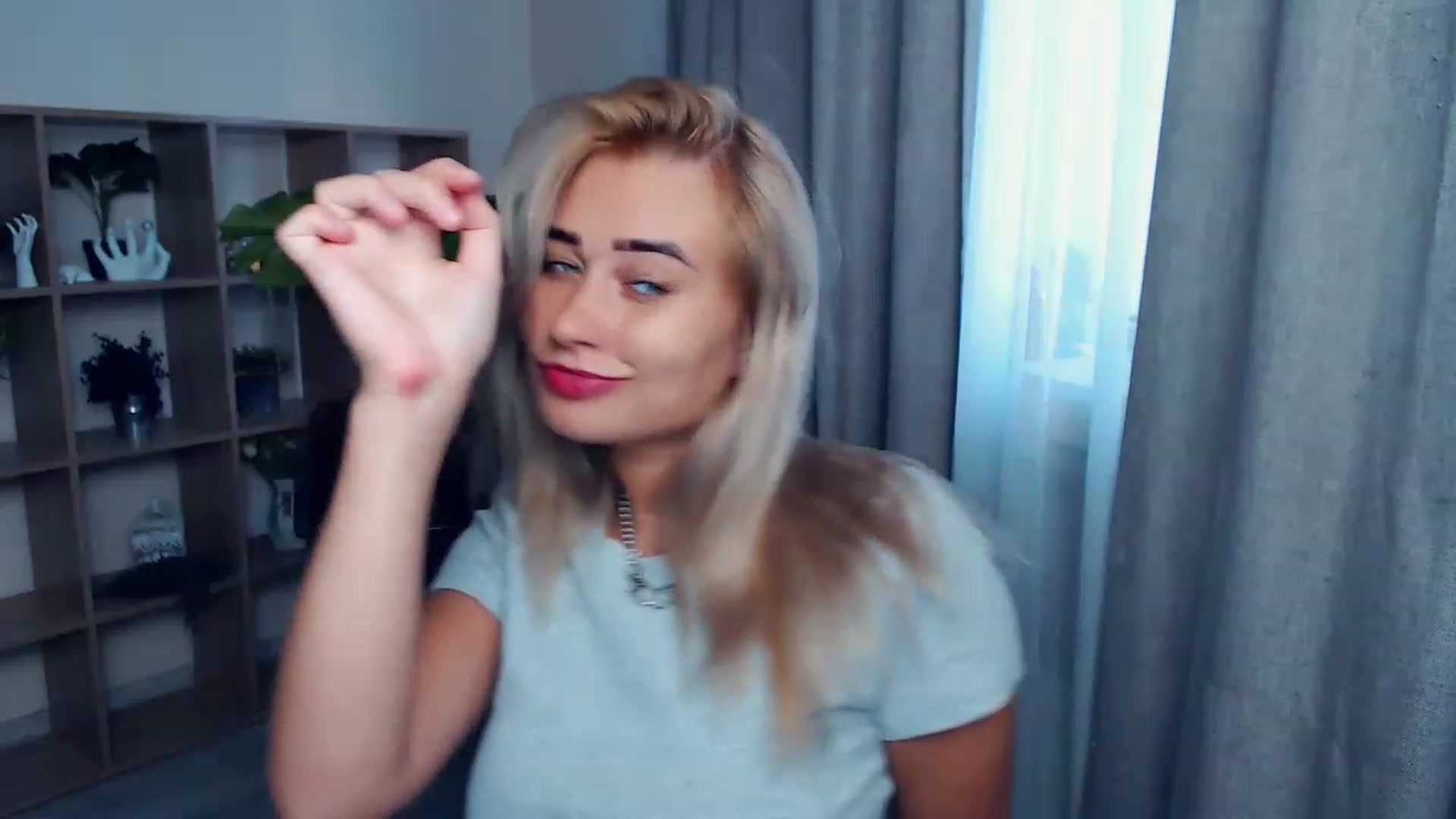 Gallery image thumbnail from Kukla_kolduna's myfreecams stream on, 08/17/2023, 16:51 image 18 of 20