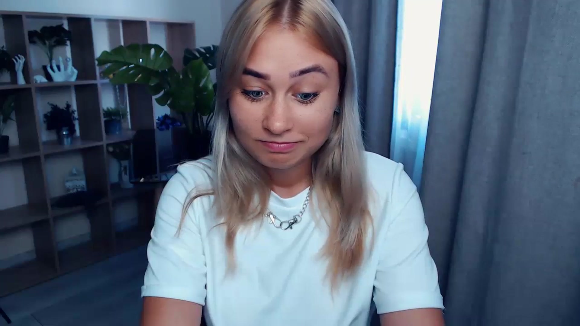 Gallery image thumbnail from Kukla_kolduna's myfreecams stream on, 08/18/2023, 13:59 image 10 of 20