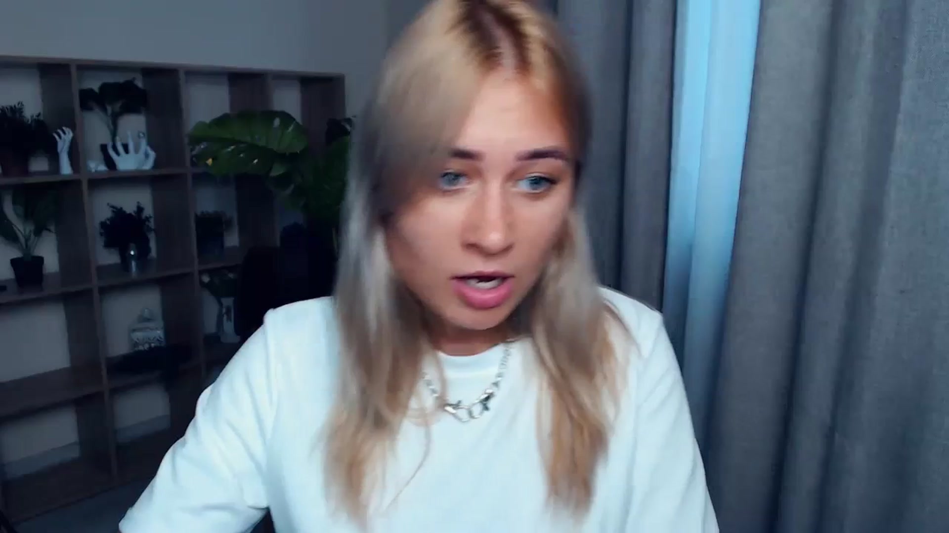 Gallery image thumbnail from Kukla_kolduna's myfreecams stream on, 08/18/2023, 17:07 image 14 of 20