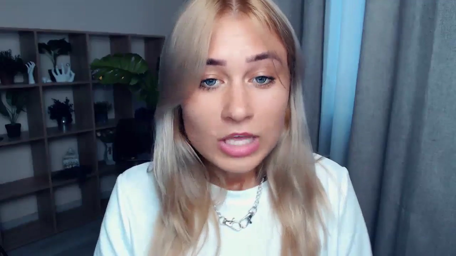Gallery image thumbnail from Kukla_kolduna's myfreecams stream on, 08/18/2023, 17:07 image 17 of 20
