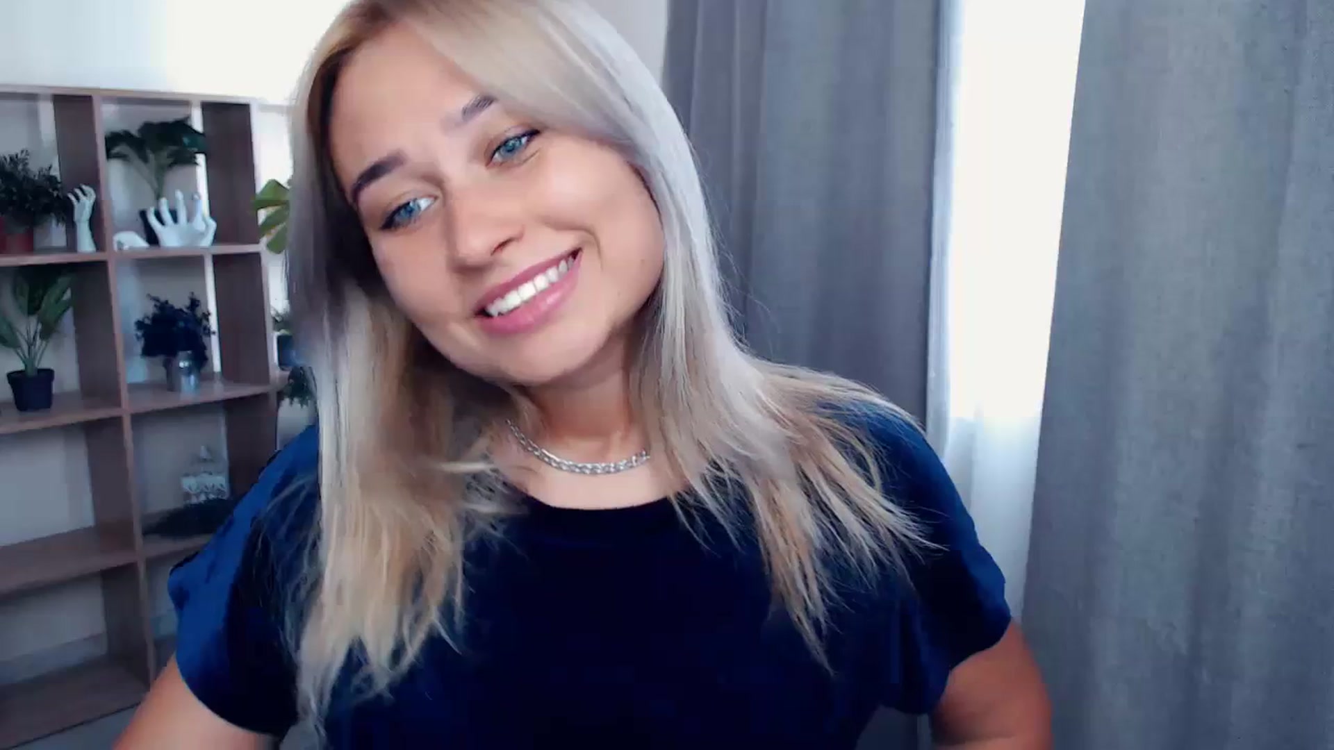 Gallery image thumbnail from Kukla_kolduna's myfreecams stream on, 08/19/2023, 13:59 image 3 of 20