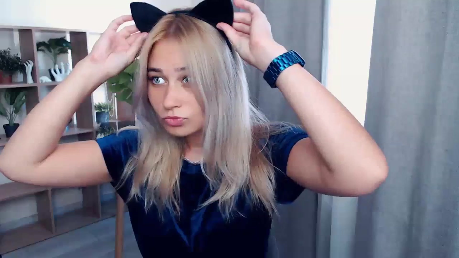 Gallery image thumbnail from Kukla_kolduna's myfreecams stream on, 08/19/2023, 13:59 image 11 of 20