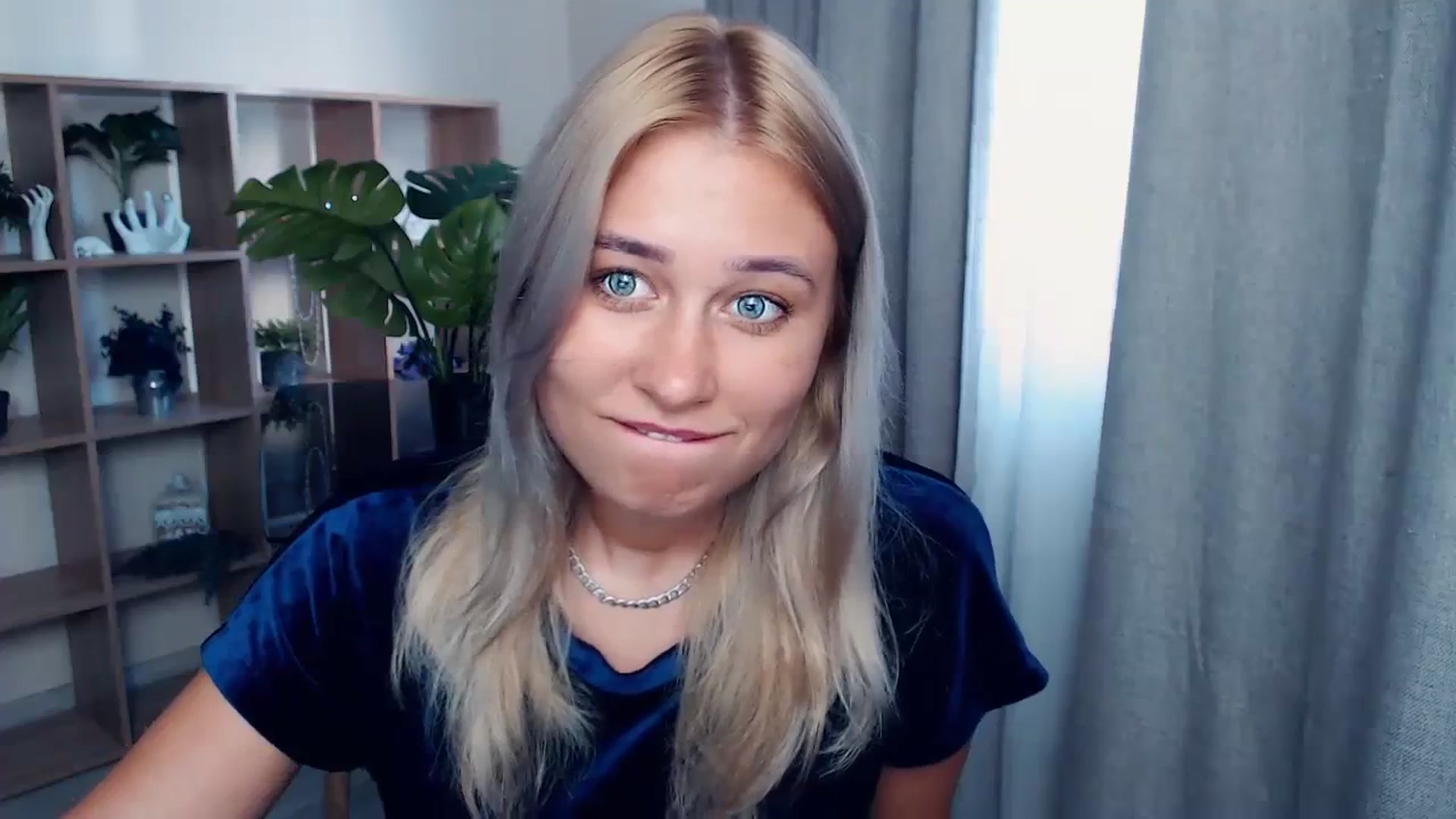 Gallery image thumbnail from Kukla_kolduna's myfreecams stream on, 08/19/2023, 16:03 image 19 of 20