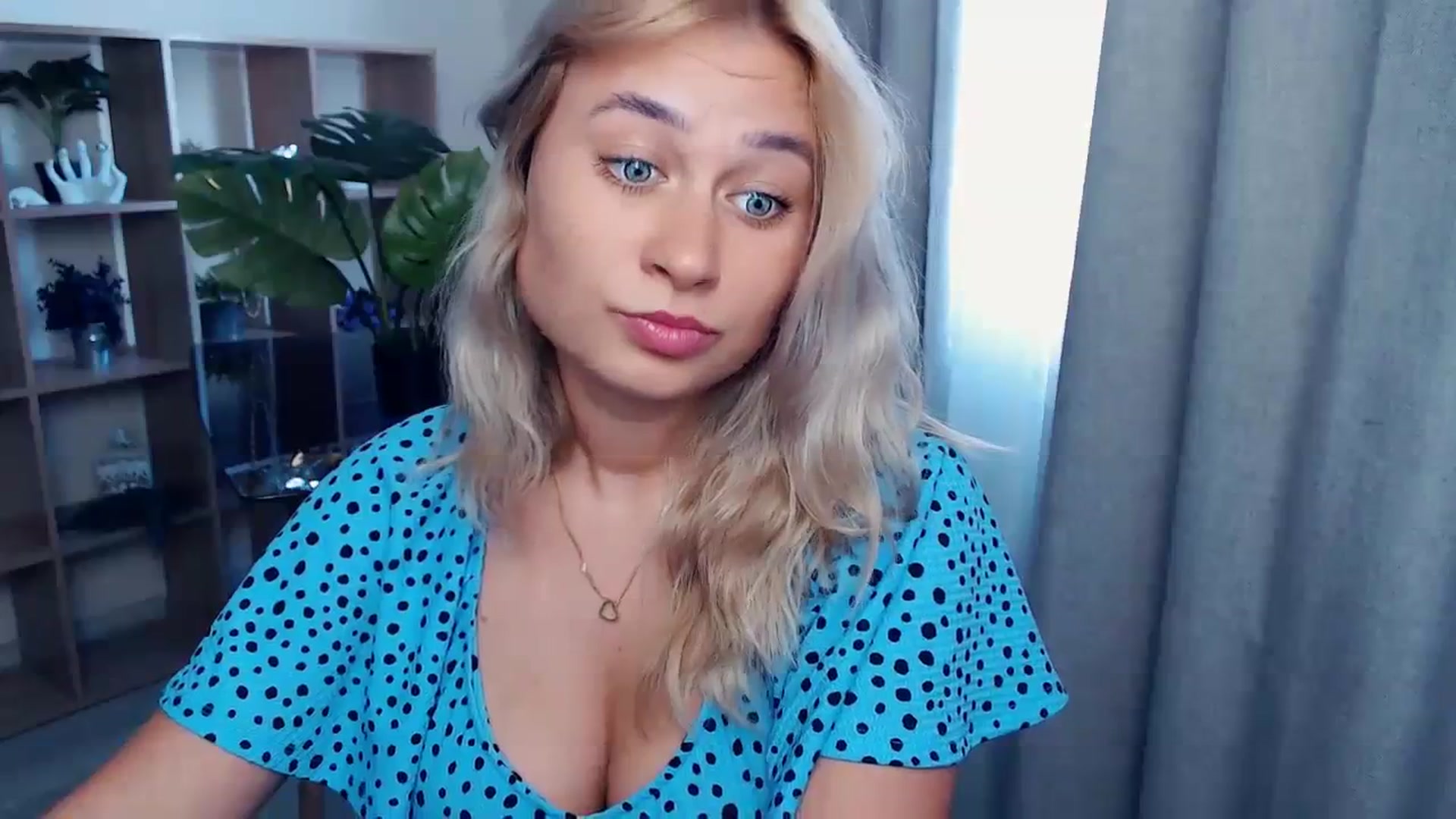 Gallery image thumbnail from Kukla_kolduna's myfreecams stream on, 08/31/2023, 10:01 image 7 of 20