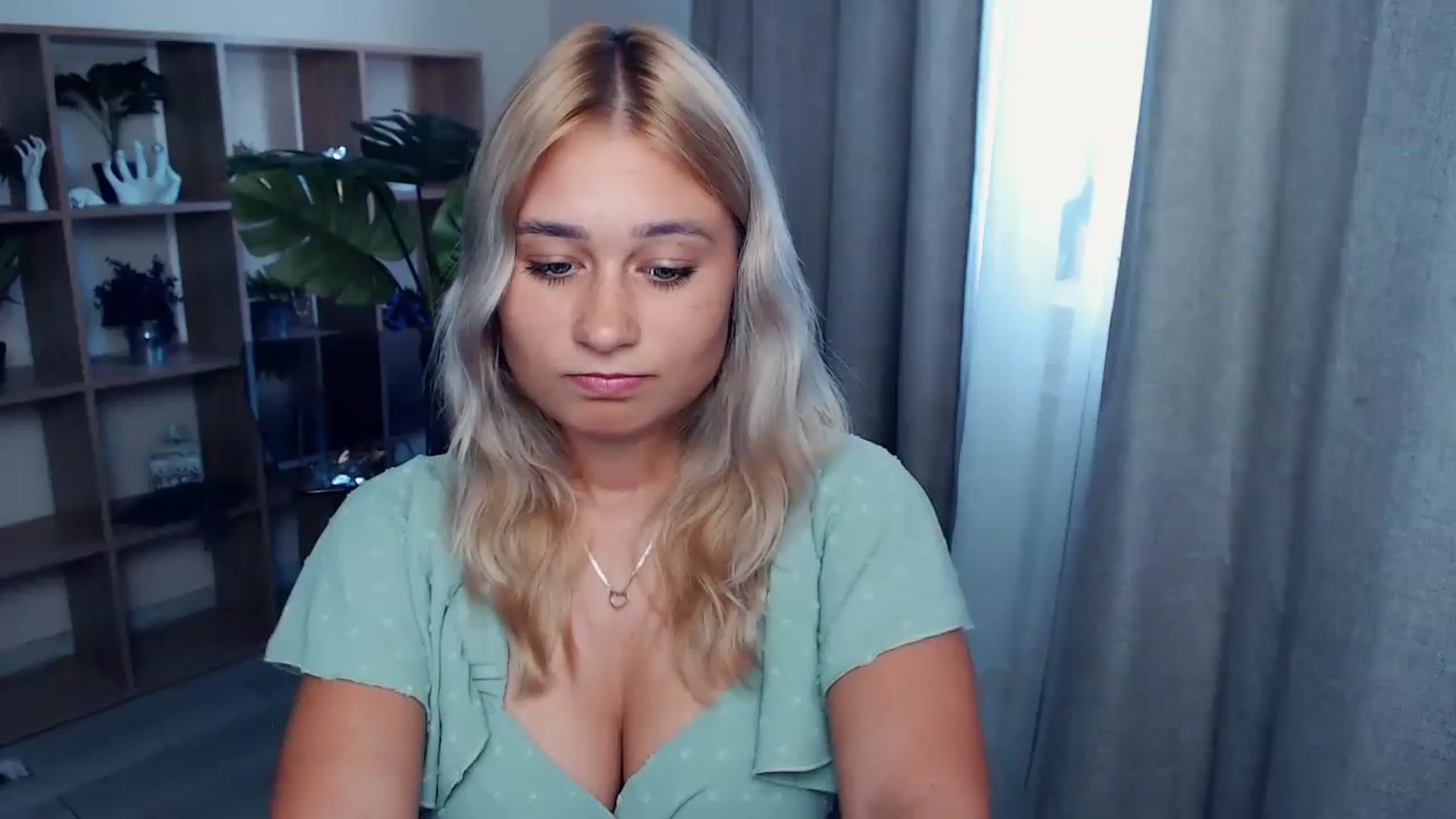 Gallery image thumbnail from Kukla_kolduna's myfreecams stream on, 08/31/2023, 15:50 image 3 of 20