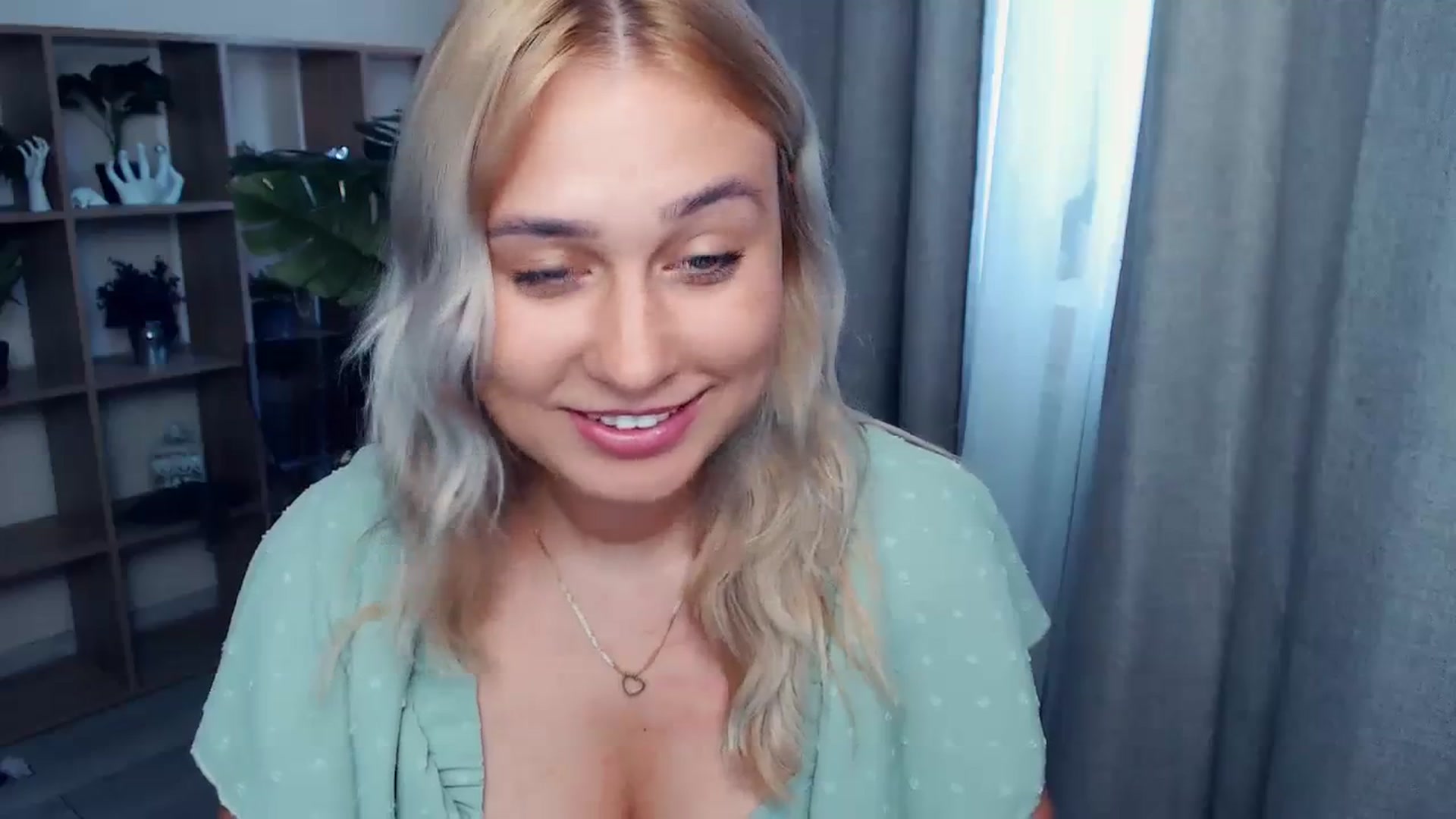 Gallery image thumbnail from Kukla_kolduna's myfreecams stream on, 08/31/2023, 15:50 image 11 of 20