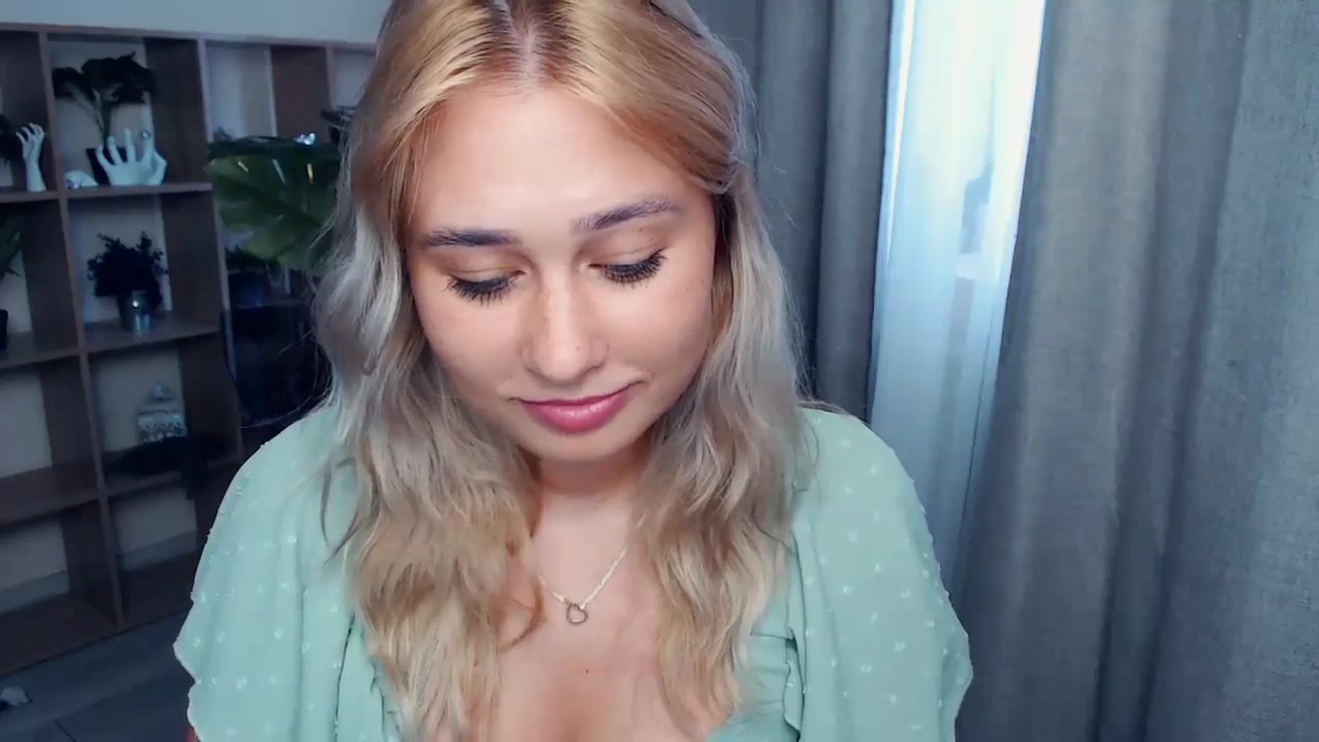 Gallery image thumbnail from Kukla_kolduna's myfreecams stream on, 08/31/2023, 15:50 image 13 of 20