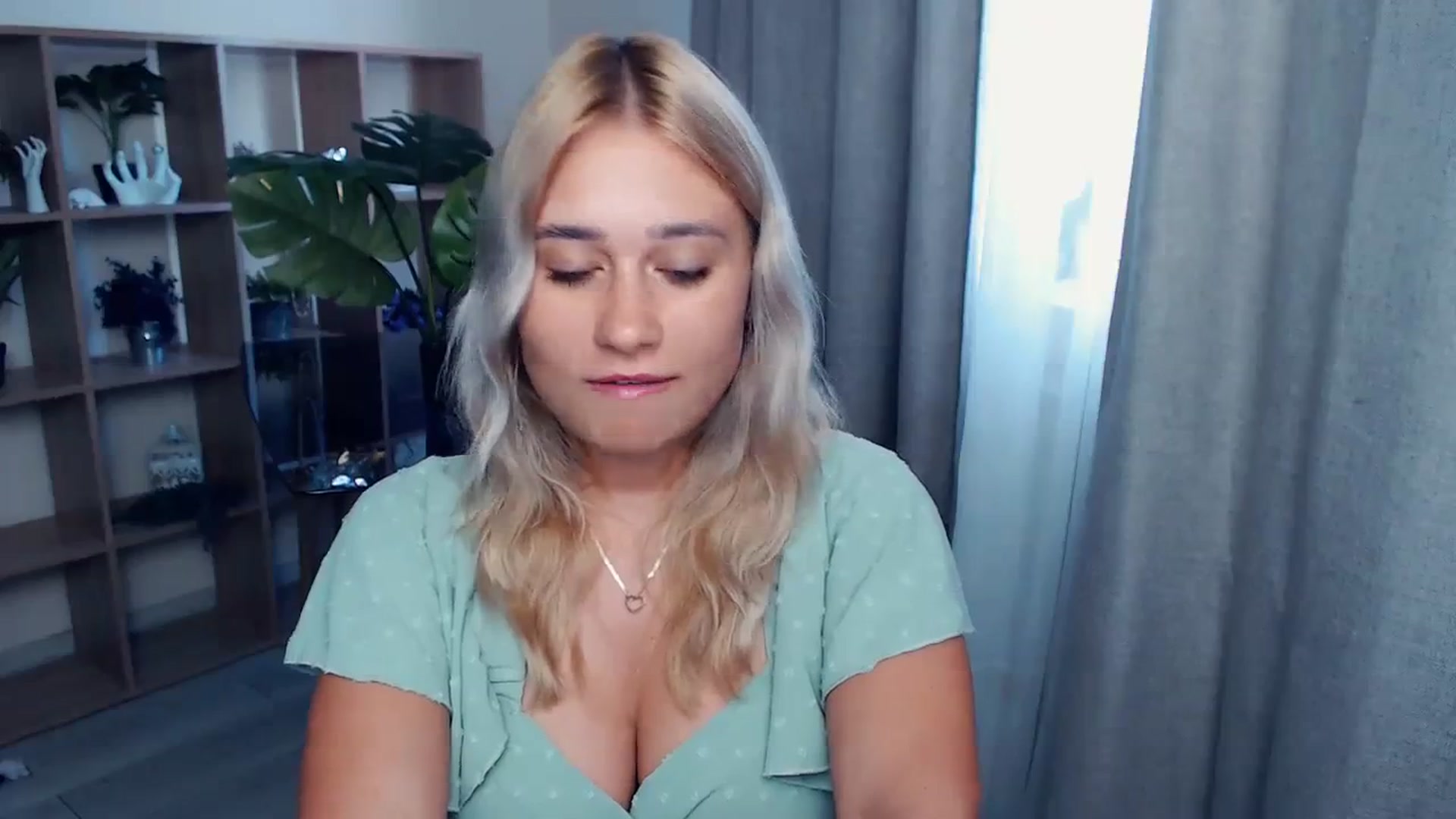 Gallery image thumbnail from Kukla_kolduna's myfreecams stream on, 08/31/2023, 15:50 image 4 of 20
