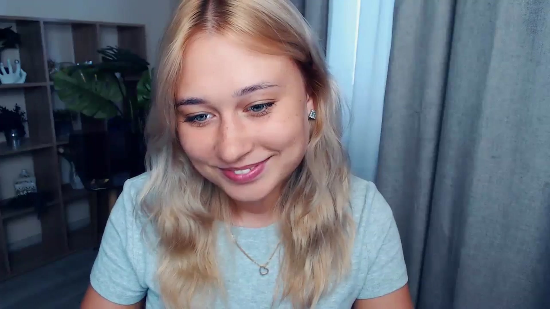 Gallery image thumbnail from Kukla_kolduna's myfreecams stream on, 09/01/2023, 15:34 image 20 of 20