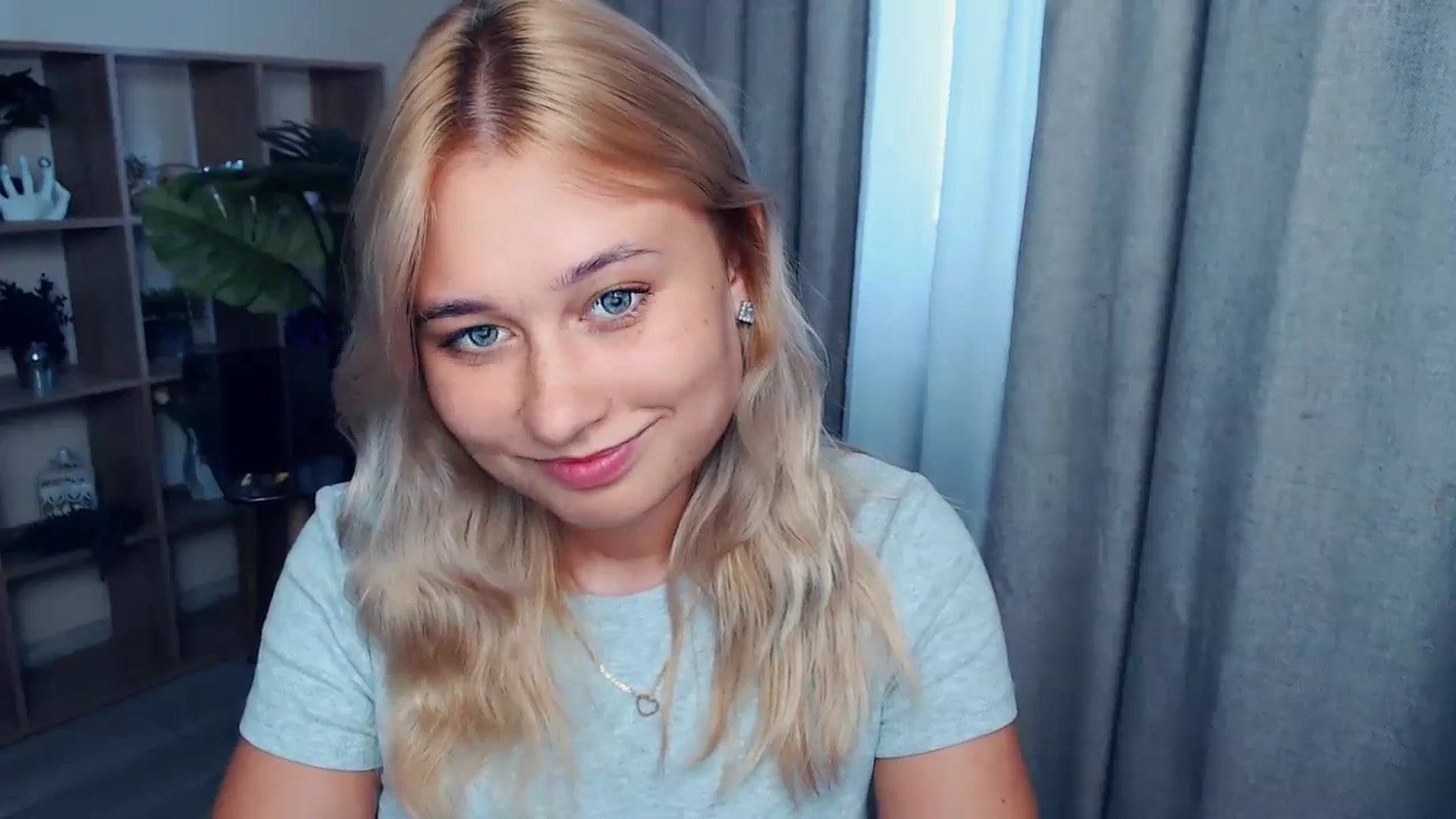 Gallery image thumbnail from Kukla_kolduna's myfreecams stream on, 09/01/2023, 15:34 image 14 of 20