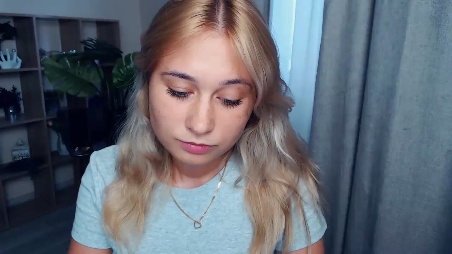 Gallery image thumbnail from Kukla_kolduna's myfreecams stream on, 09/01/2023, 15:34 image 16 of 20