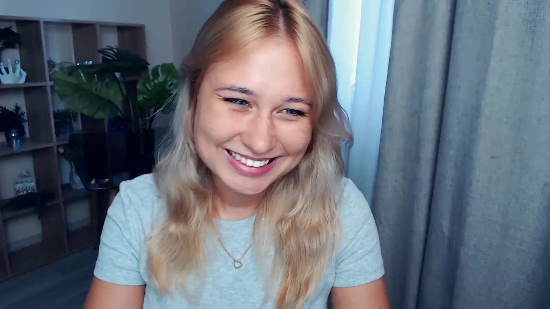 Gallery image thumbnail from Kukla_kolduna's myfreecams stream on, 09/01/2023, 15:34 image 12 of 20