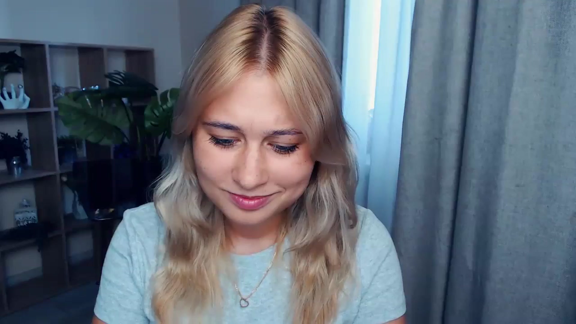Gallery image thumbnail from Kukla_kolduna's myfreecams stream on, 09/01/2023, 15:34 image 10 of 20