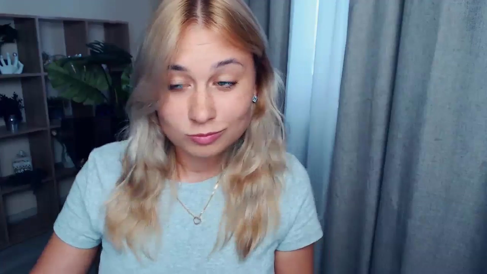Gallery image thumbnail from Kukla_kolduna's myfreecams stream on, 09/01/2023, 15:34 image 19 of 20