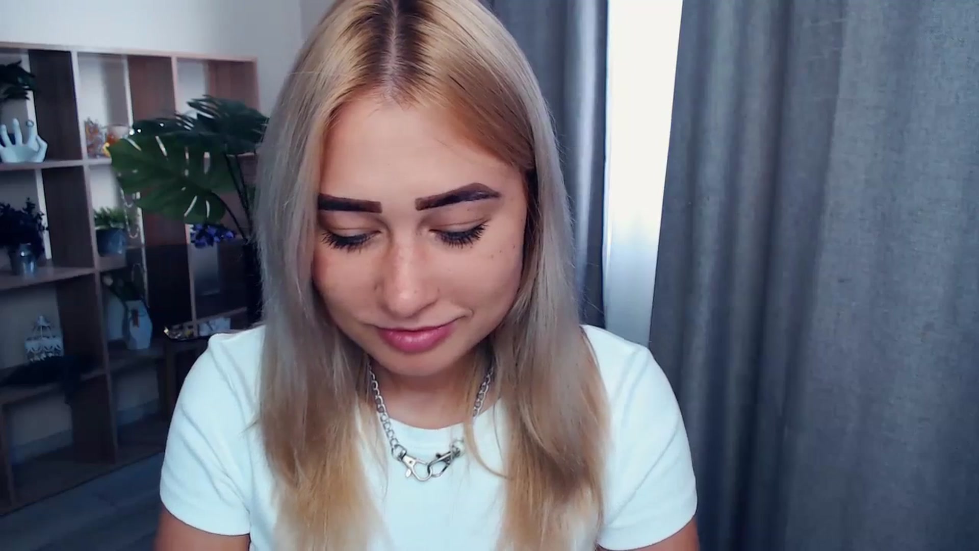 Gallery image thumbnail from Kukla_kolduna's myfreecams stream on, 09/02/2023, 15:24 image 3 of 20