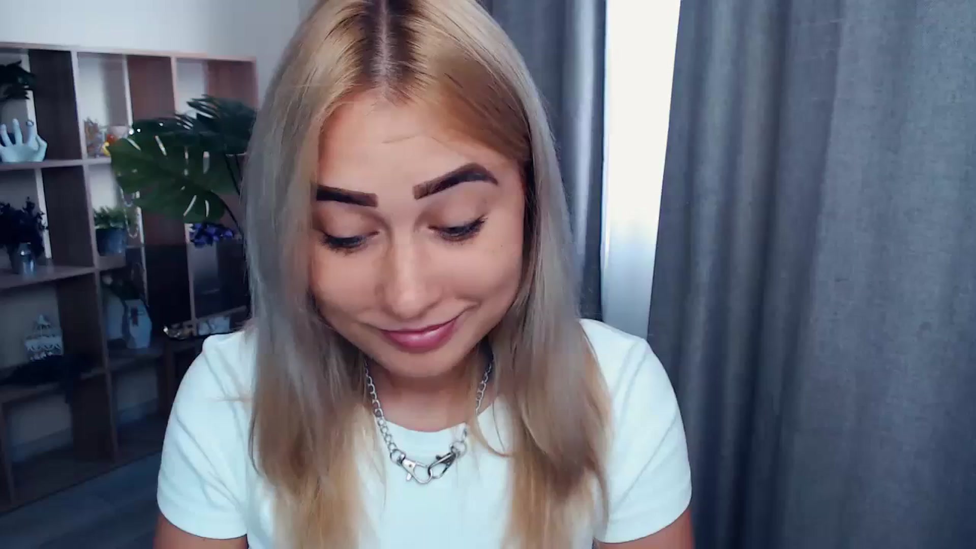 Gallery image thumbnail from Kukla_kolduna's myfreecams stream on, 09/02/2023, 15:24 image 2 of 20