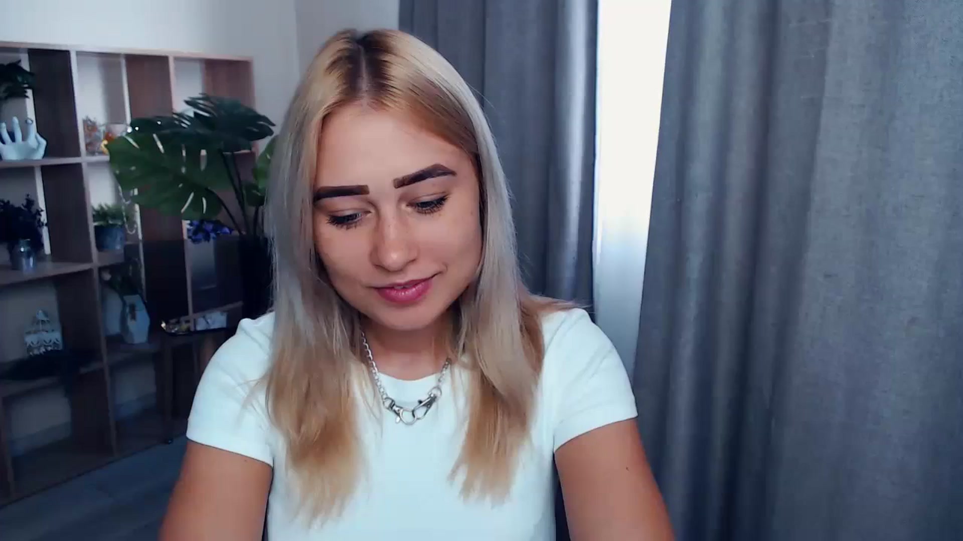 Gallery image thumbnail from Kukla_kolduna's myfreecams stream on, 09/02/2023, 15:24 image 1 of 20