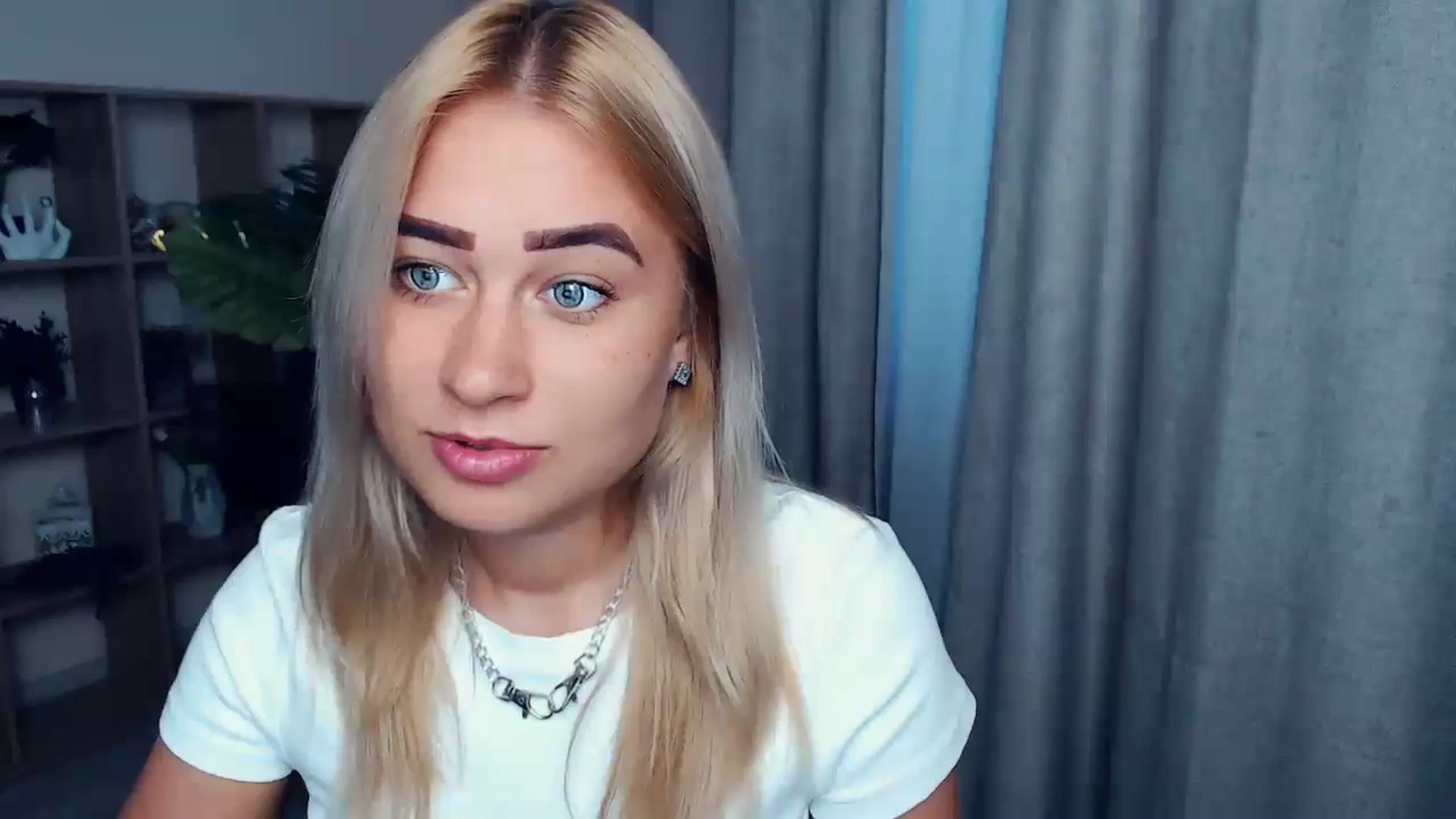 Gallery image thumbnail from Kukla_kolduna's myfreecams stream on, 09/02/2023, 17:08 image 8 of 20