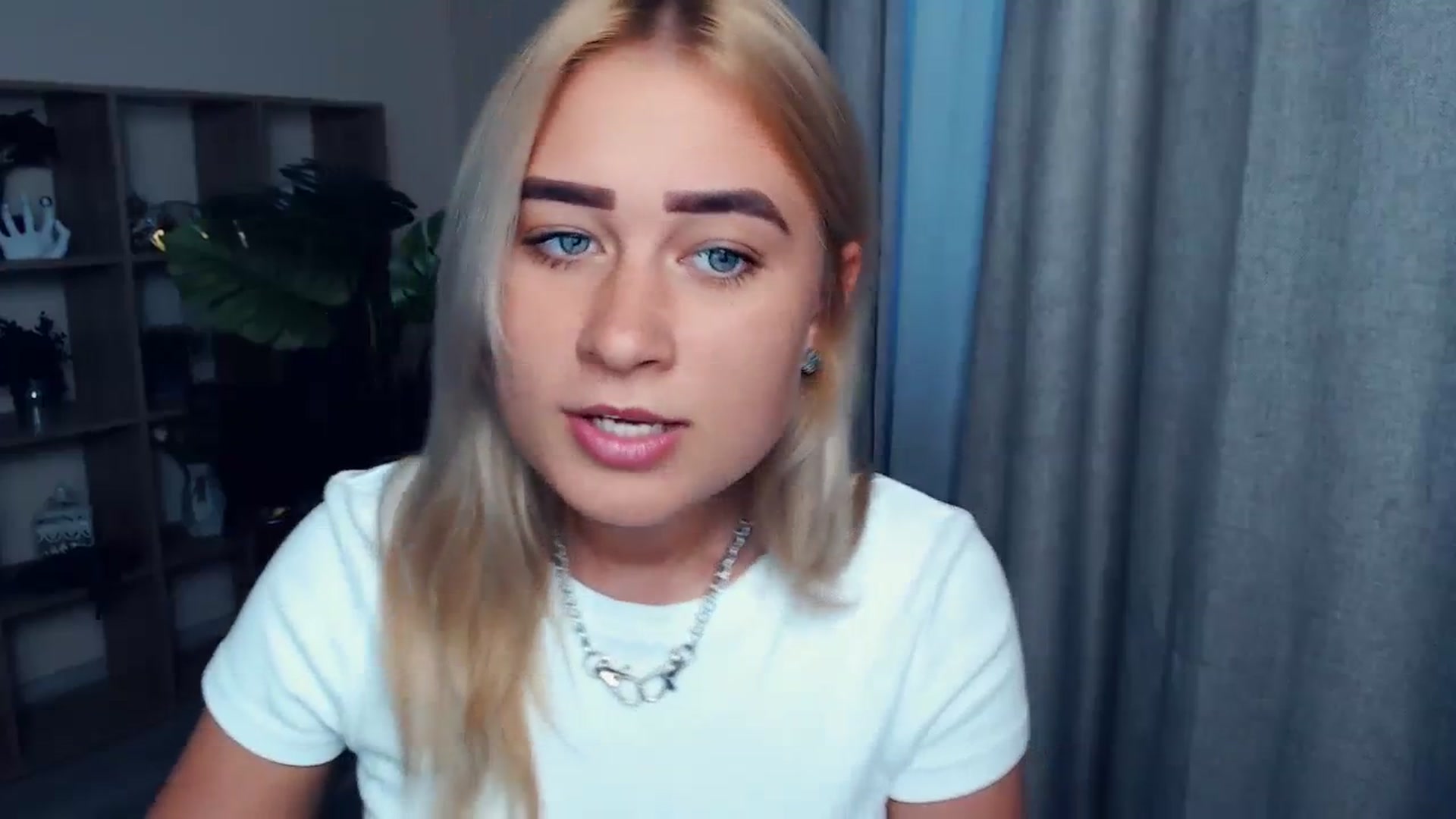 Gallery image thumbnail from Kukla_kolduna's myfreecams stream on, 09/02/2023, 17:08 image 11 of 20