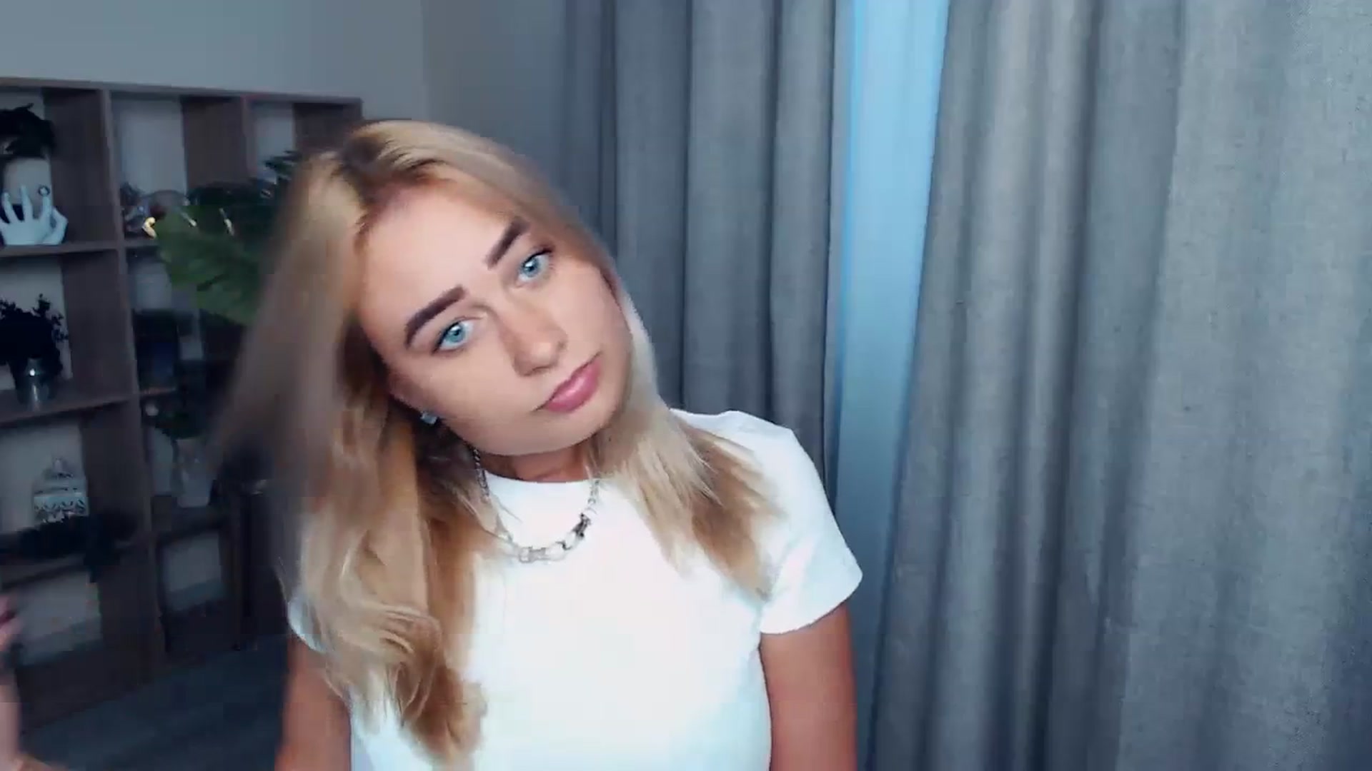 Gallery image thumbnail from Kukla_kolduna's myfreecams stream on, 09/02/2023, 17:08 image 6 of 20