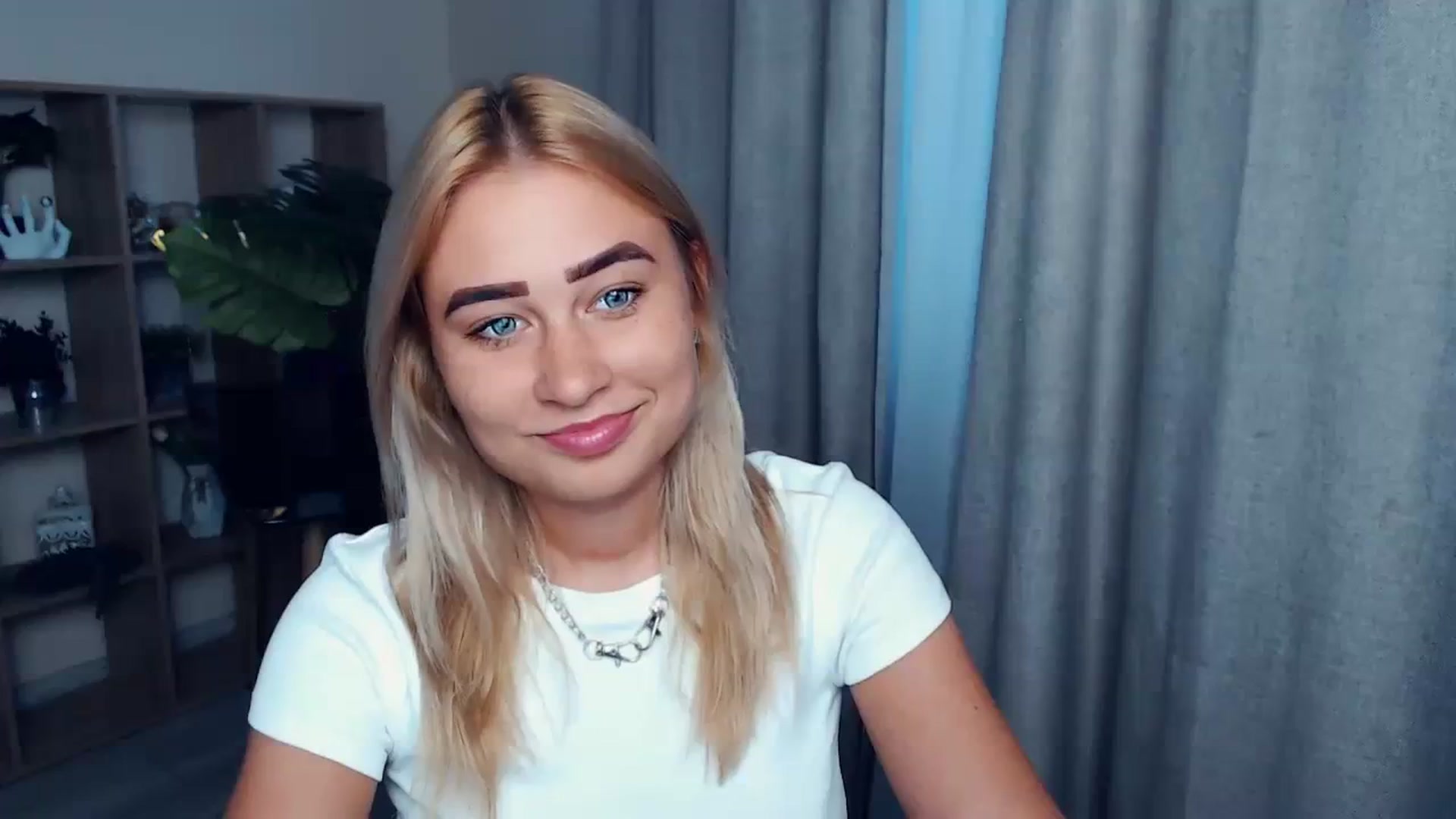 Gallery image thumbnail from Kukla_kolduna's myfreecams stream on, 09/02/2023, 17:08 image 7 of 20