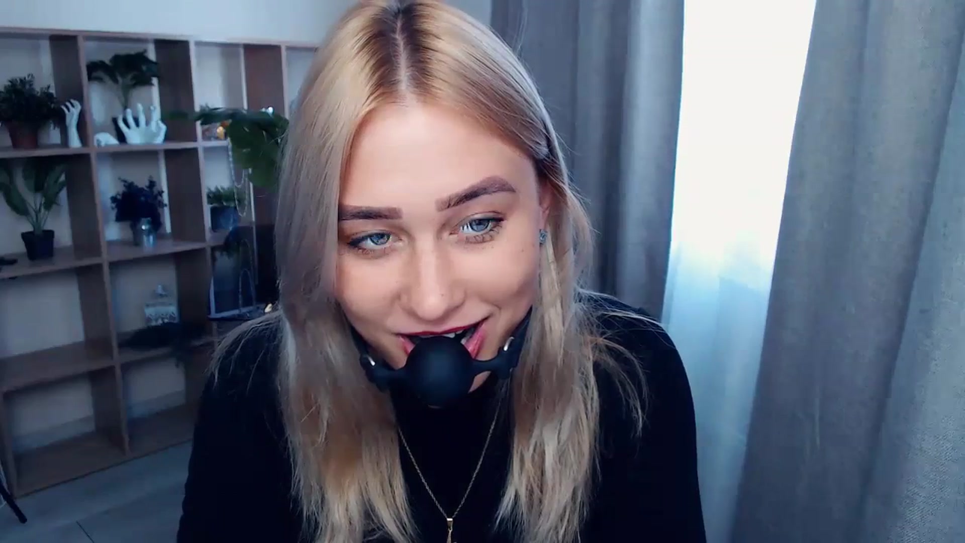 Gallery image thumbnail from Kukla_kolduna's myfreecams stream on, 09/03/2023, 12:40 image 17 of 20