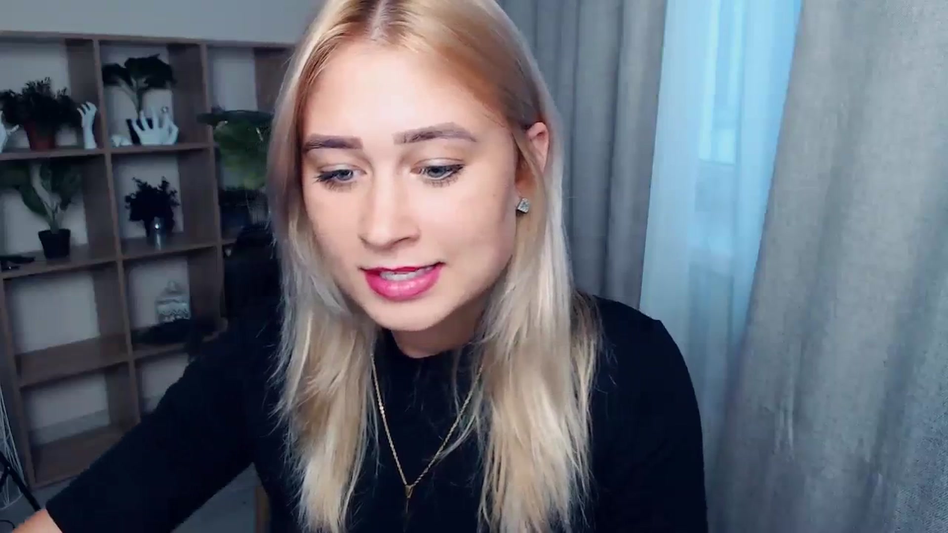 Gallery image thumbnail from Kukla_kolduna's myfreecams stream on, 09/03/2023, 16:00 image 20 of 20