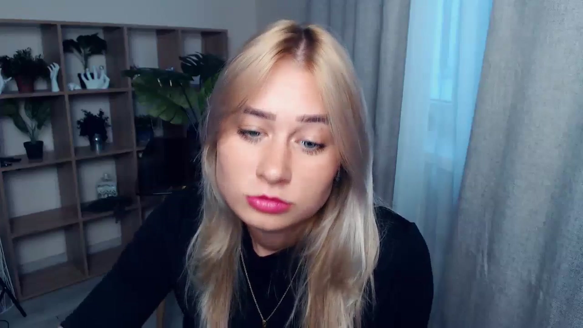 Gallery image thumbnail from Kukla_kolduna's myfreecams stream on, 09/03/2023, 16:00 image 15 of 20