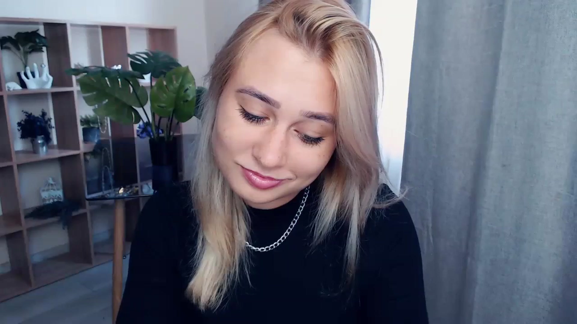 Gallery image thumbnail from Kukla_kolduna's myfreecams stream on, 09/04/2023, 14:13 image 11 of 20