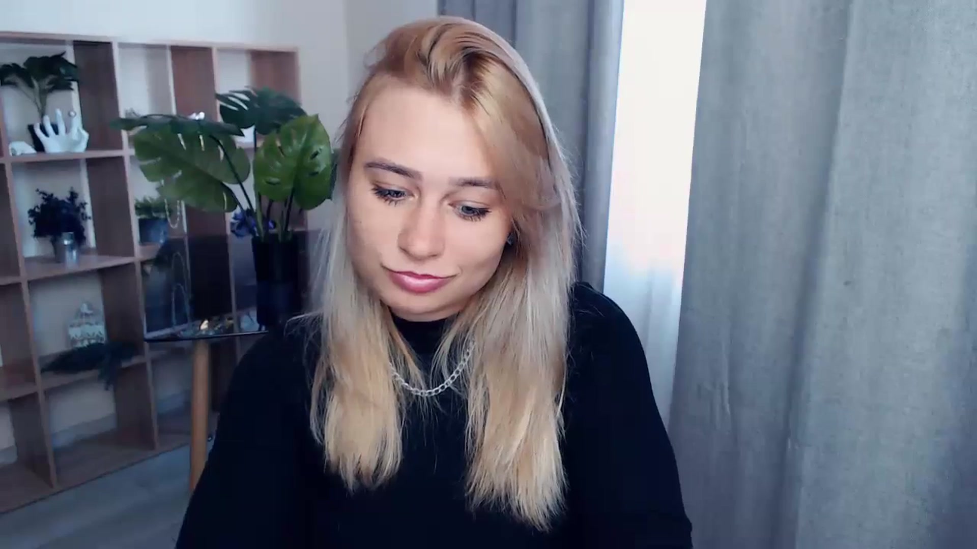 Gallery image thumbnail from Kukla_kolduna's myfreecams stream on, 09/04/2023, 14:13 image 3 of 20