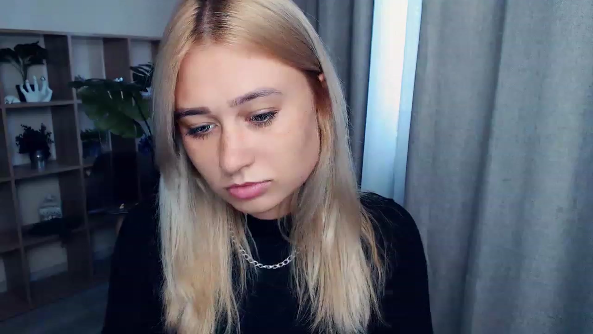 Gallery image thumbnail from Kukla_kolduna's myfreecams stream on, 09/04/2023, 16:08 image 7 of 20