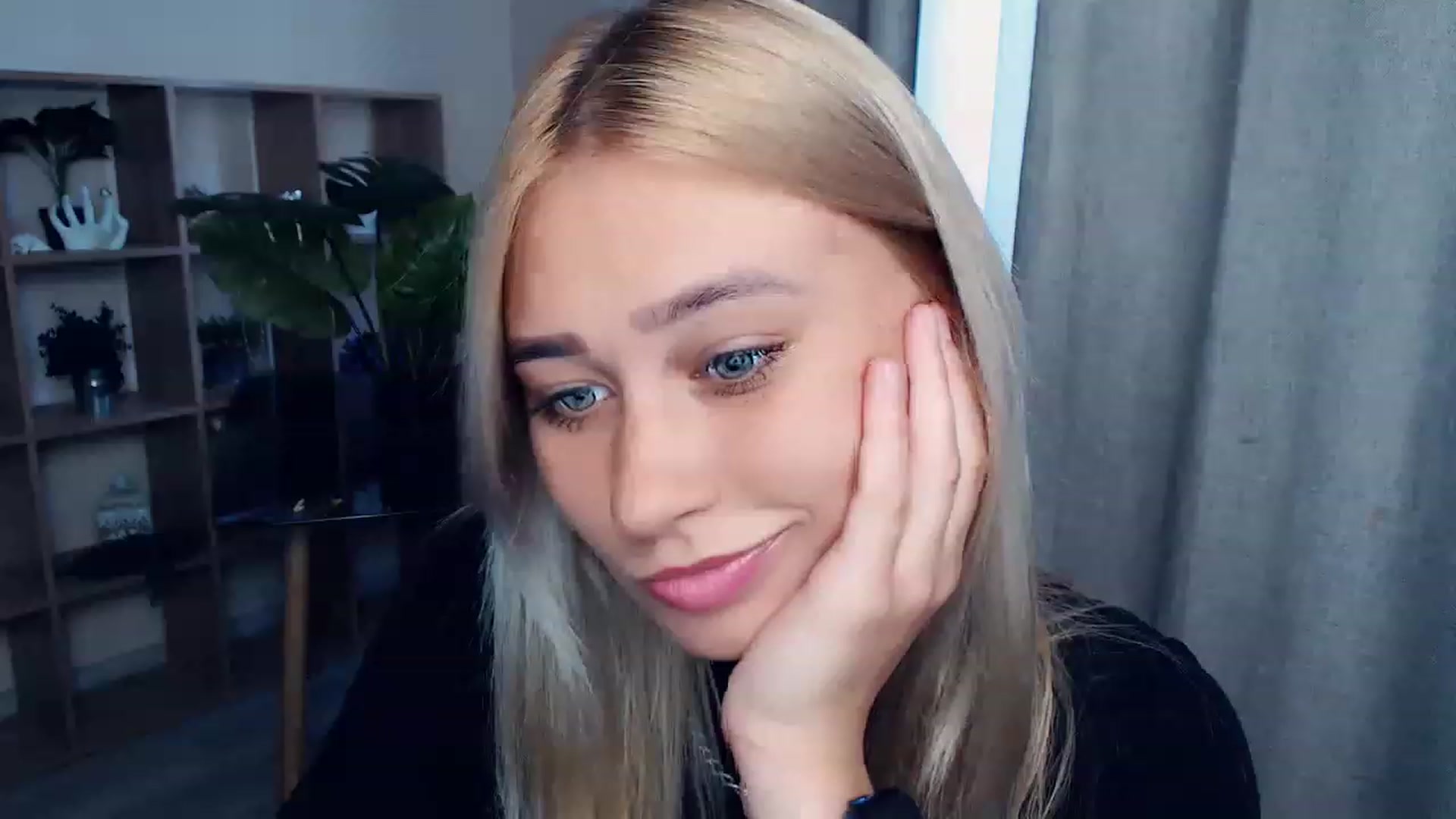 Gallery image thumbnail from Kukla_kolduna's myfreecams stream on, 09/04/2023, 16:08 image 3 of 20