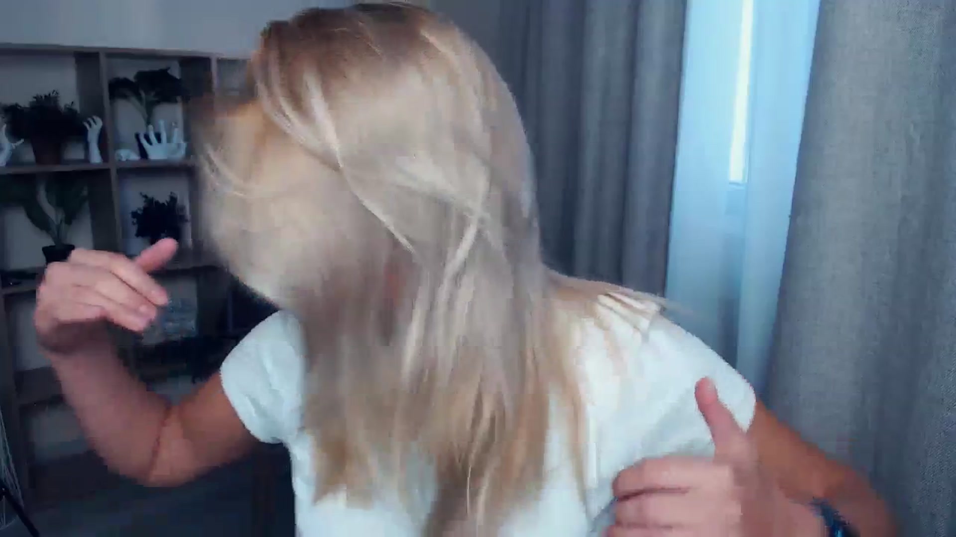 Gallery image thumbnail from Kukla_kolduna's myfreecams stream on, 09/07/2023, 16:01 image 9 of 20
