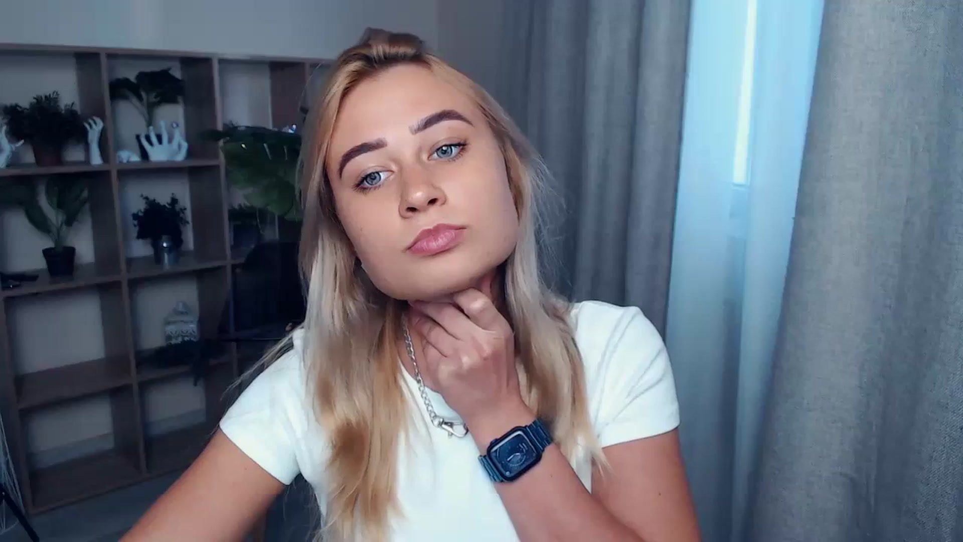 Gallery image thumbnail from Kukla_kolduna's myfreecams stream on, 09/07/2023, 16:01 image 20 of 20