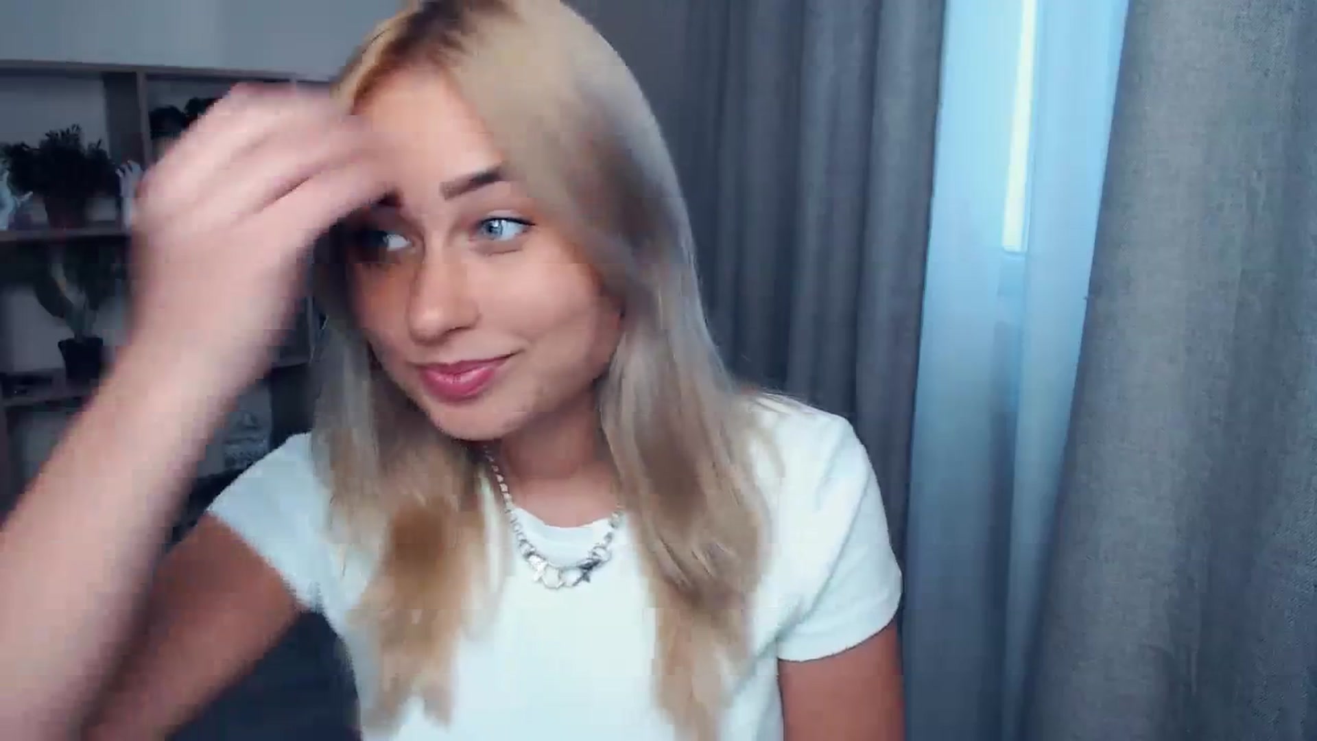 Gallery image thumbnail from Kukla_kolduna's myfreecams stream on, 09/07/2023, 16:01 image 10 of 20