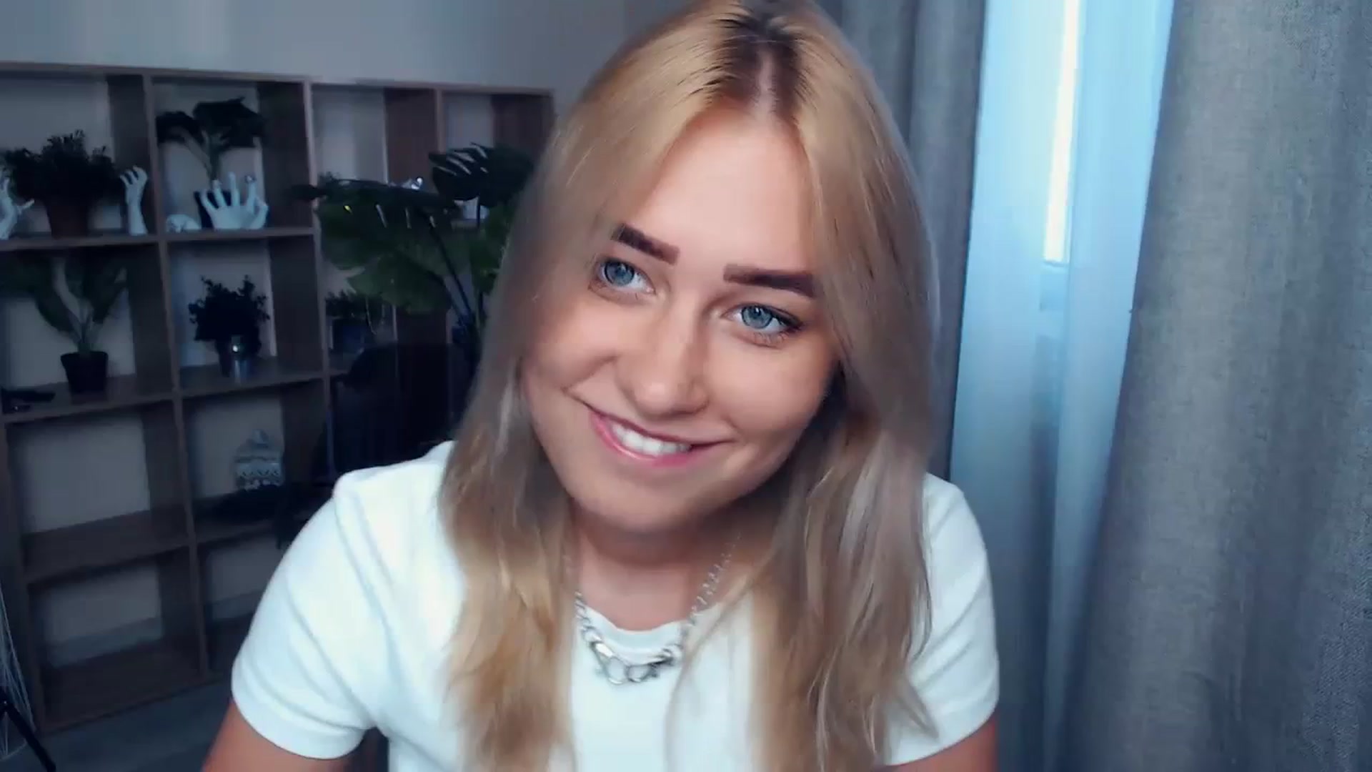 Gallery image thumbnail from Kukla_kolduna's myfreecams stream on, 09/07/2023, 16:01 image 1 of 20