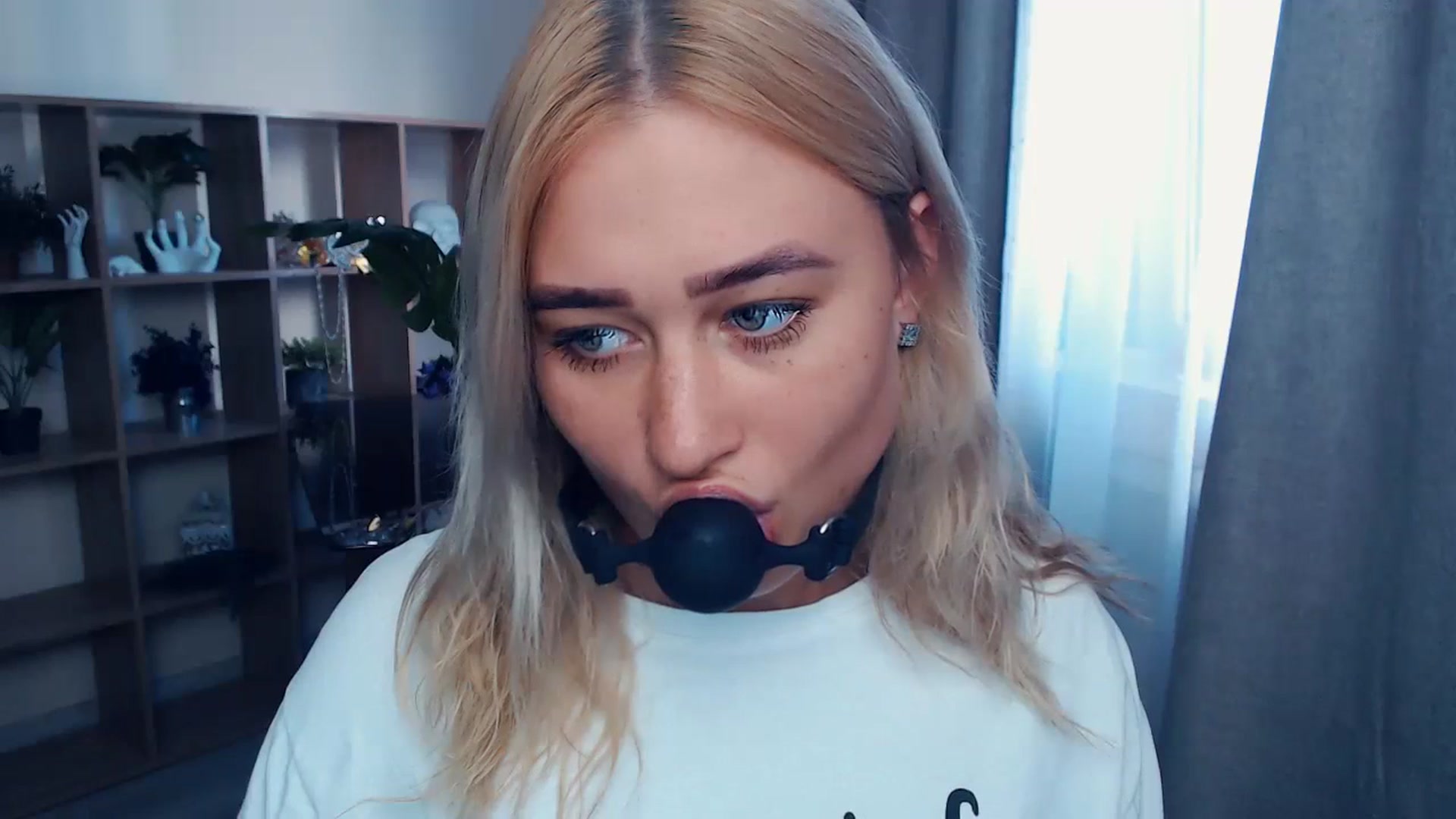 Gallery image thumbnail from Kukla_kolduna's myfreecams stream on, 09/08/2023, 15:27 image 3 of 20