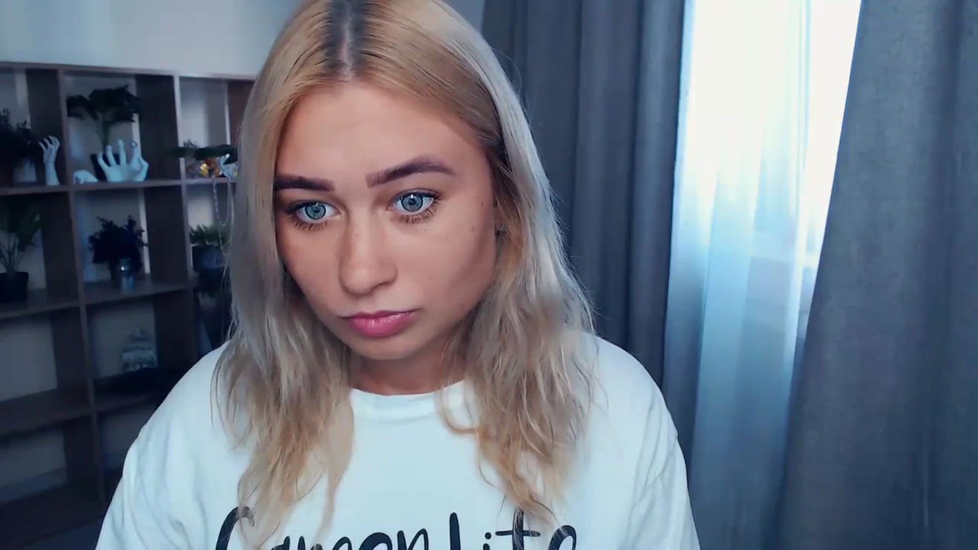 Gallery image thumbnail from Kukla_kolduna's myfreecams stream on, 09/08/2023, 15:27 image 13 of 20