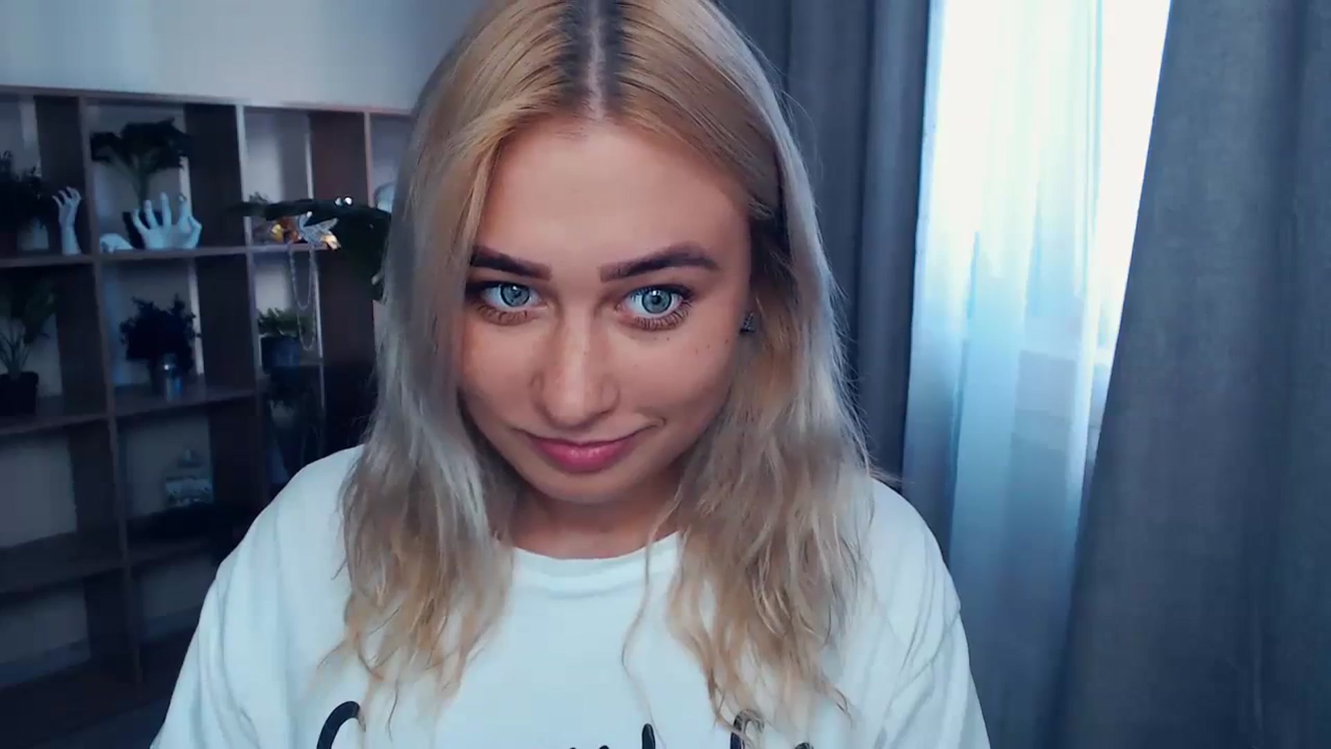 Gallery image thumbnail from Kukla_kolduna's myfreecams stream on, 09/08/2023, 15:27 image 7 of 20