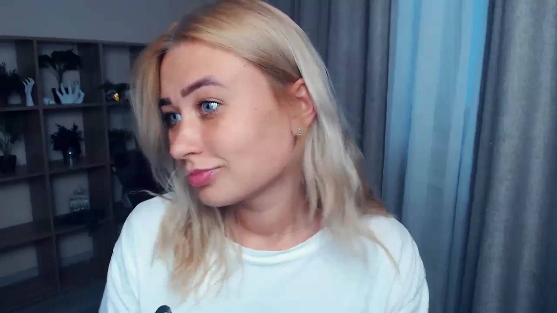Gallery image thumbnail from Kukla_kolduna's myfreecams stream on, 09/08/2023, 16:53 image 4 of 20