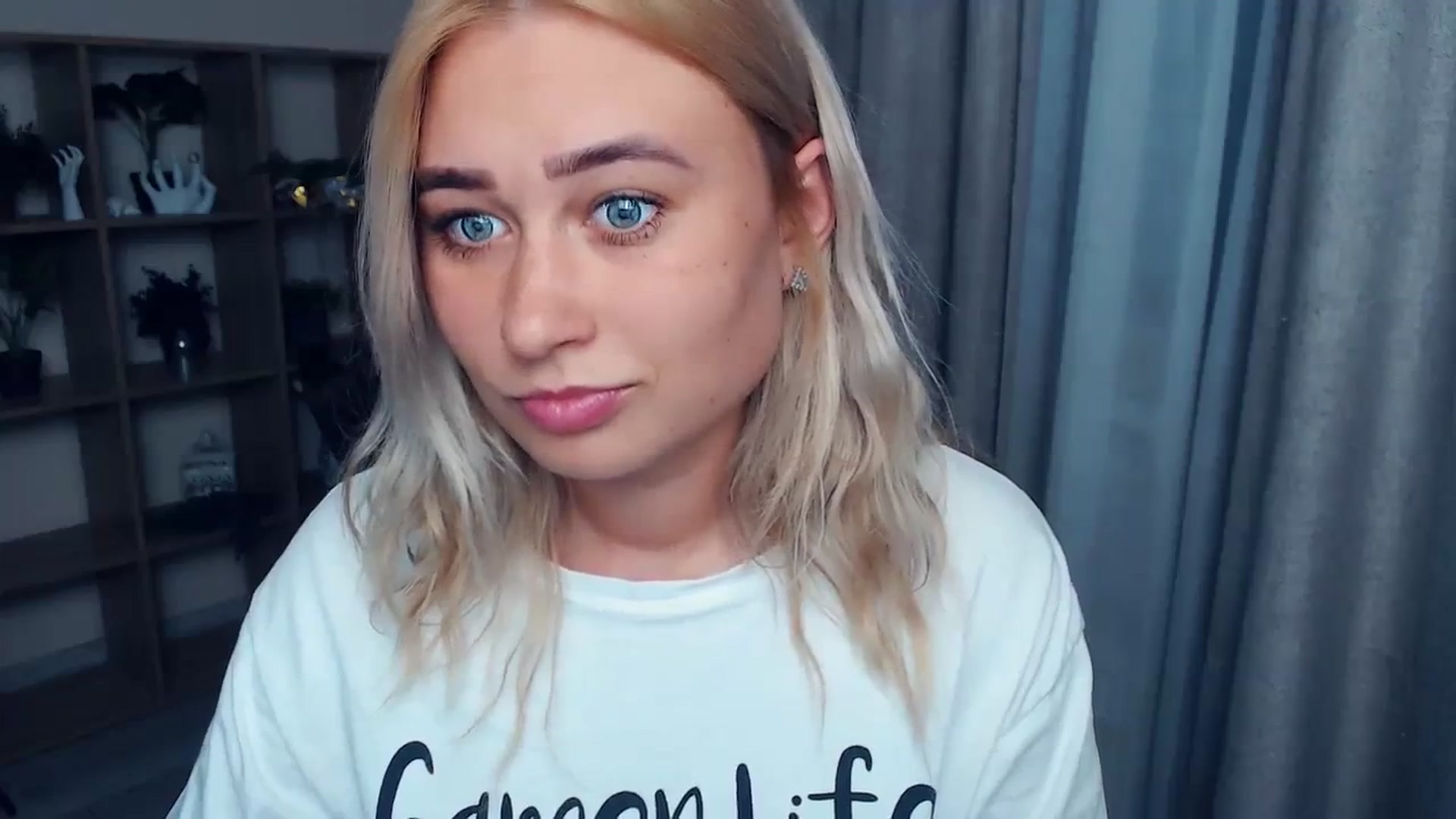 Gallery image thumbnail from Kukla_kolduna's myfreecams stream on, 09/08/2023, 16:53 image 18 of 20
