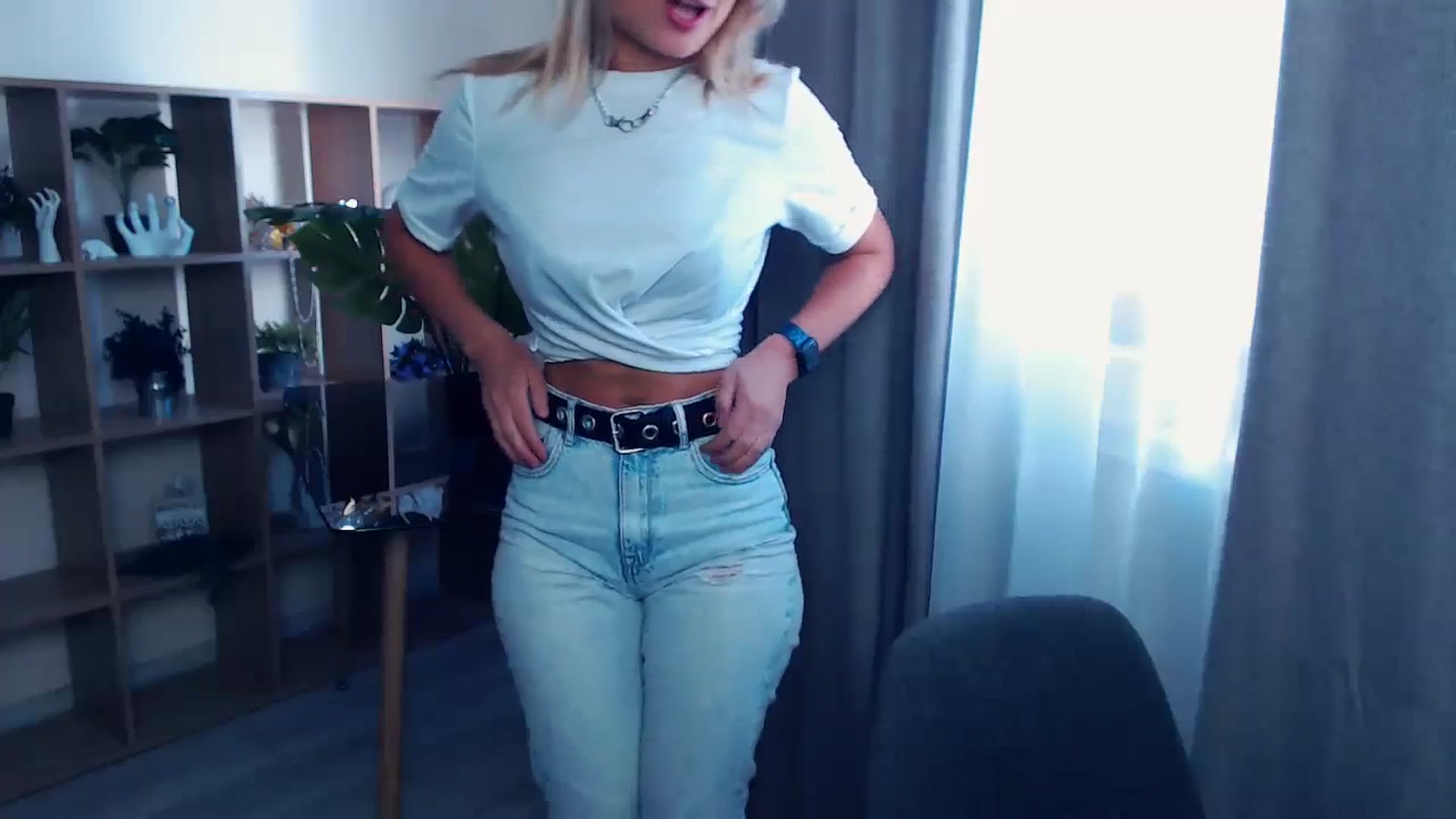 Gallery image thumbnail from Kukla_kolduna's myfreecams stream on, 09/09/2023, 13:30 image 6 of 20