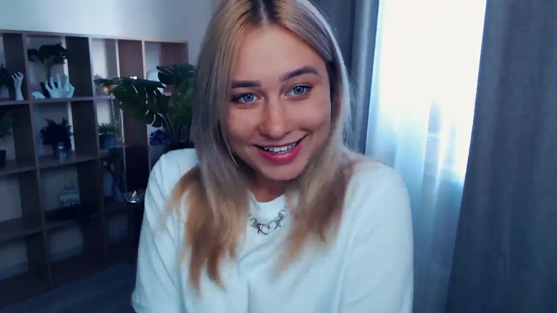 Gallery image thumbnail from Kukla_kolduna's myfreecams stream on, 09/09/2023, 13:30 image 19 of 20