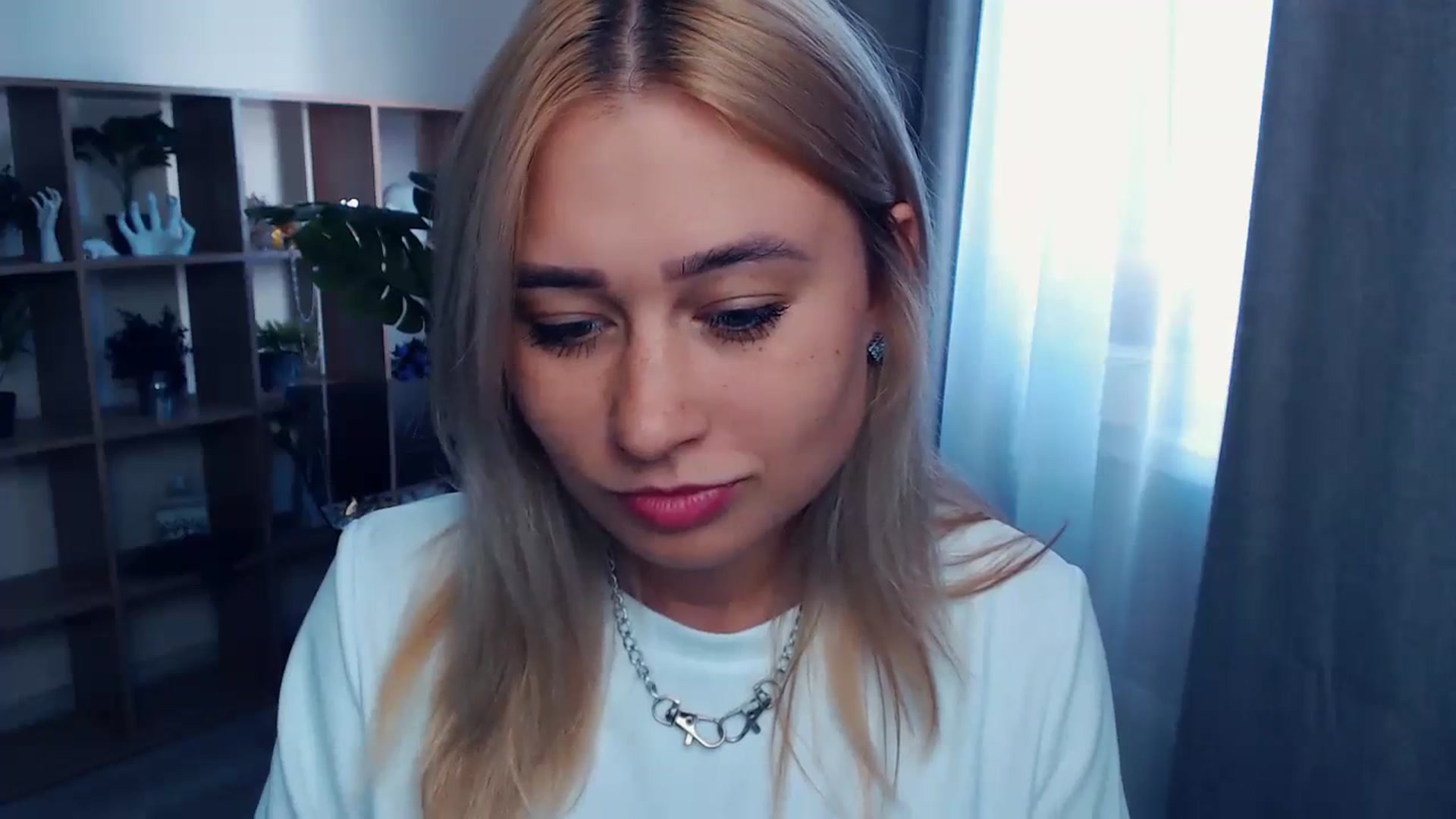 Gallery image thumbnail from Kukla_kolduna's myfreecams stream on, 09/09/2023, 13:30 image 13 of 20