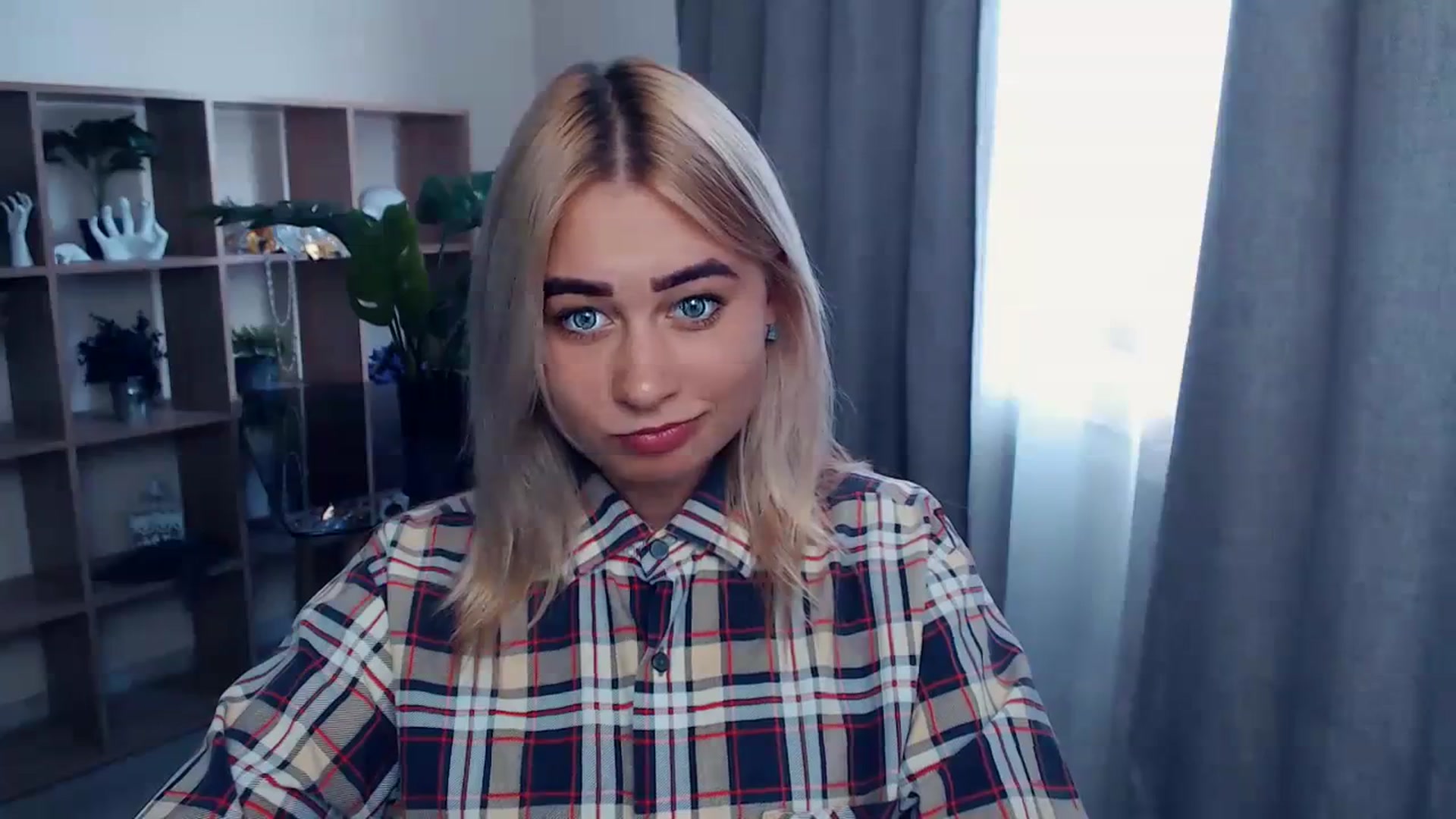 Gallery image thumbnail from Kukla_kolduna's myfreecams stream on, 09/11/2023, 13:47 image 4 of 20